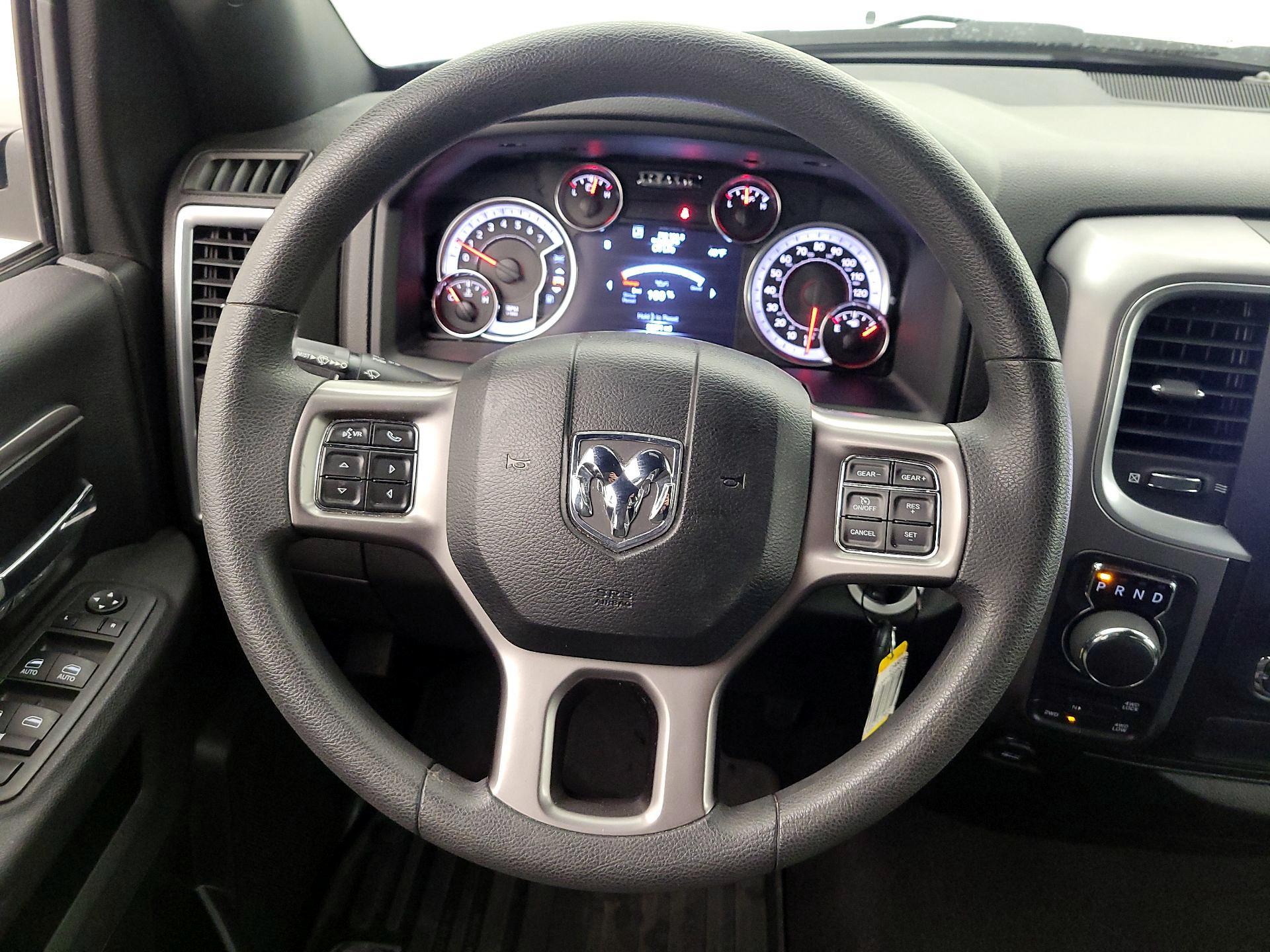 Thumbnail: 2022 RAM 1500 Classic - 10