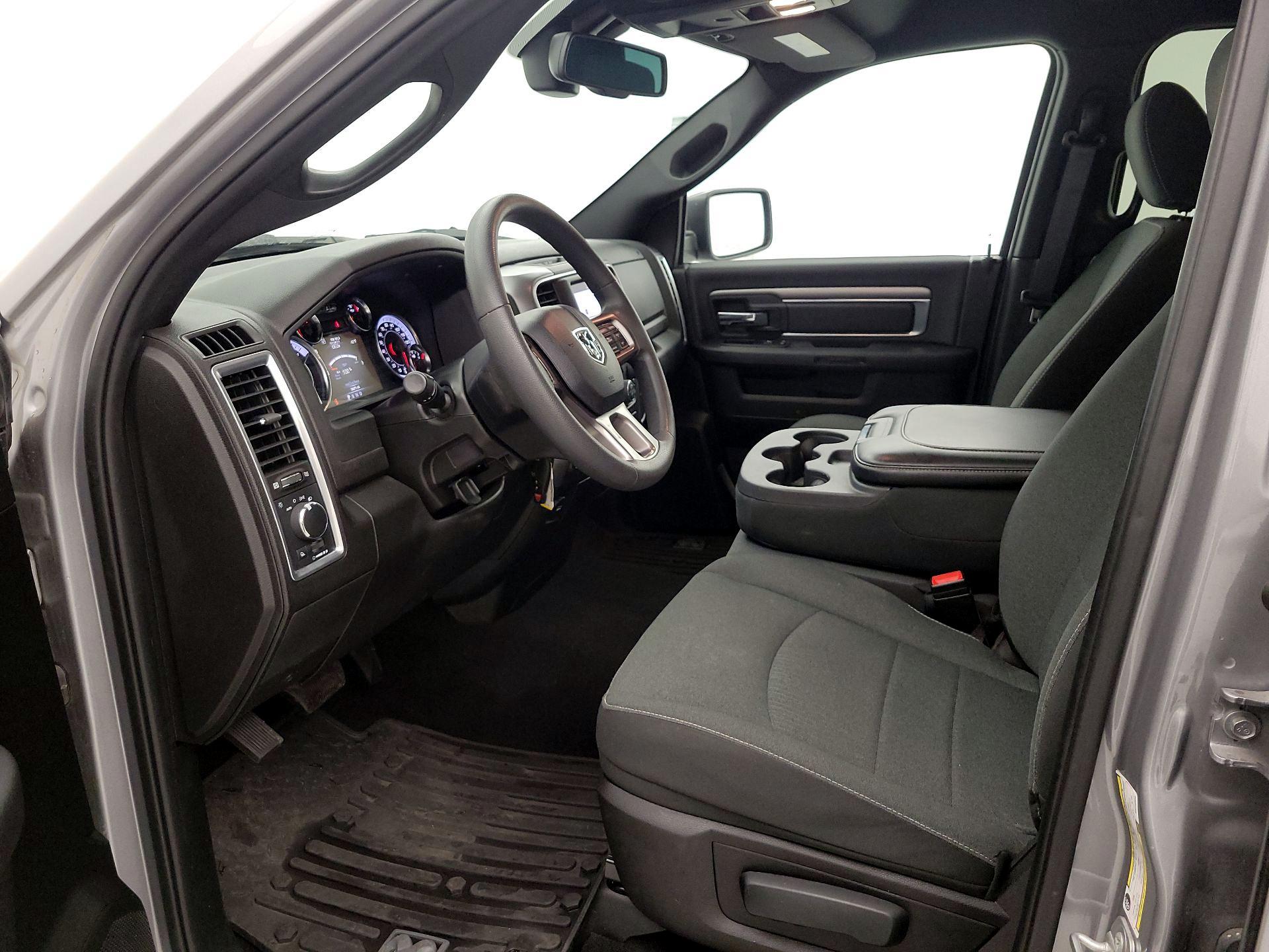 Thumbnail: 2022 RAM 1500 Classic - 11