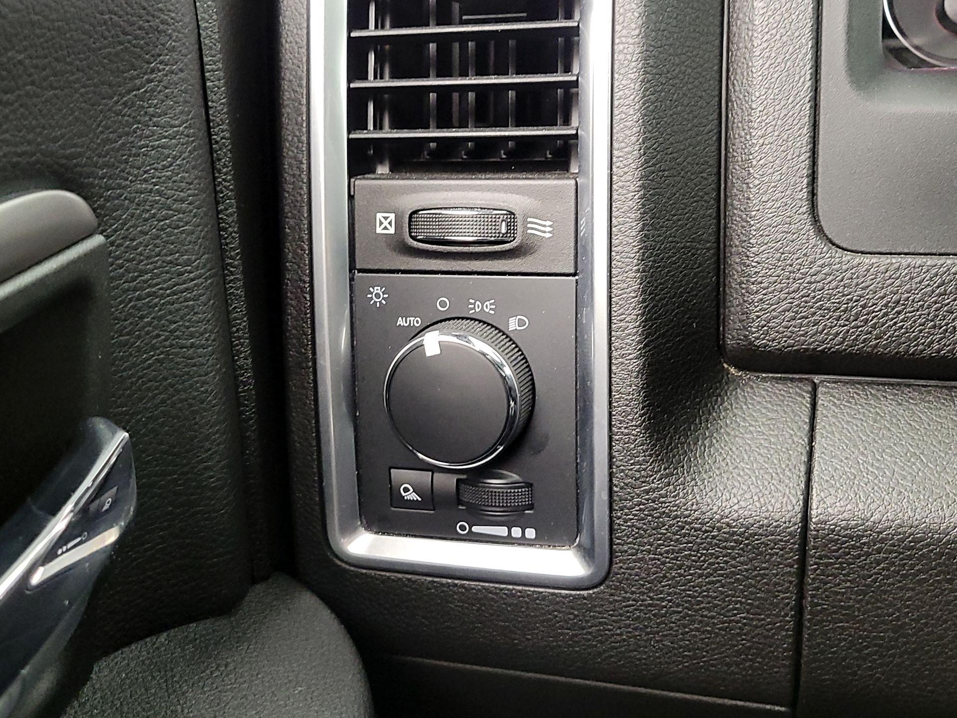 Thumbnail: 2022 RAM 1500 Classic - 13