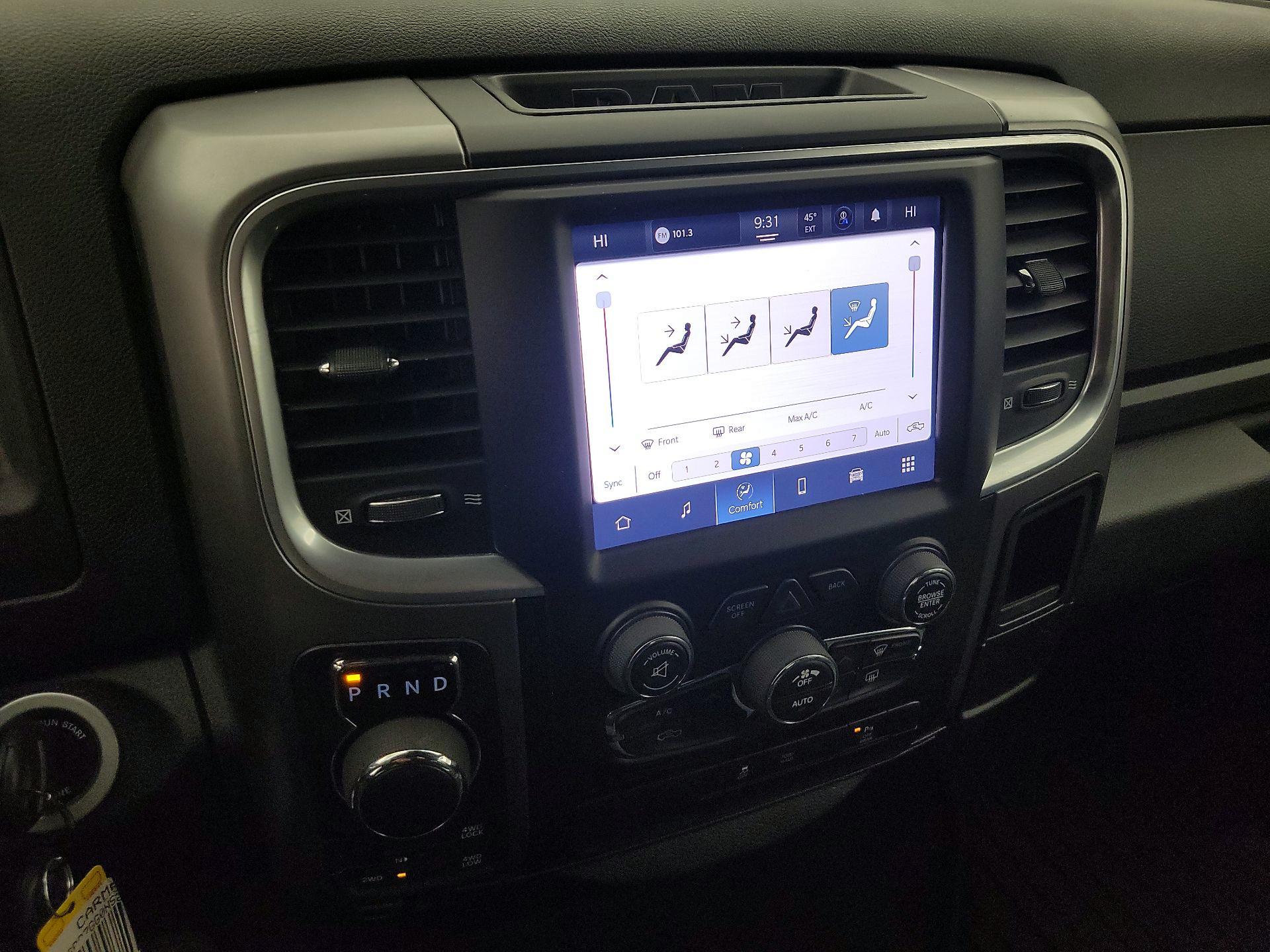 Thumbnail: 2022 RAM 1500 Classic - 16