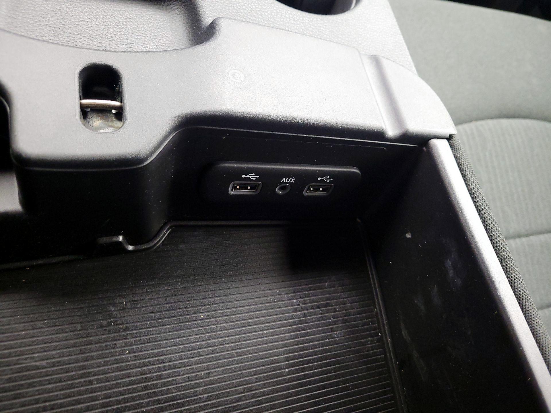 Thumbnail: 2022 RAM 1500 Classic - 18