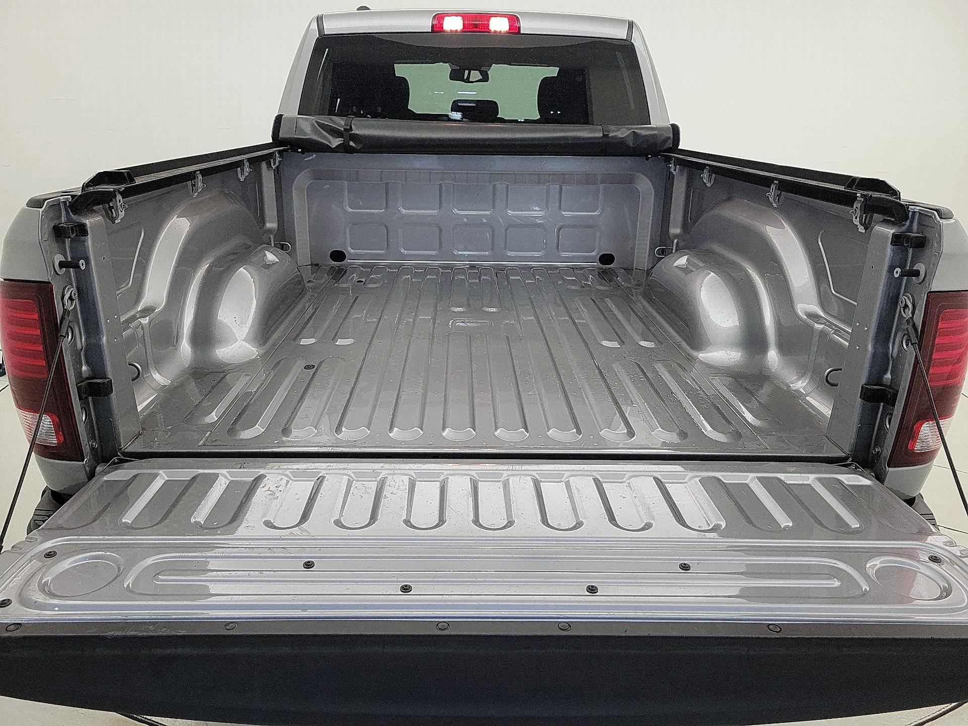 Thumbnail: 2022 RAM 1500 Classic - 20