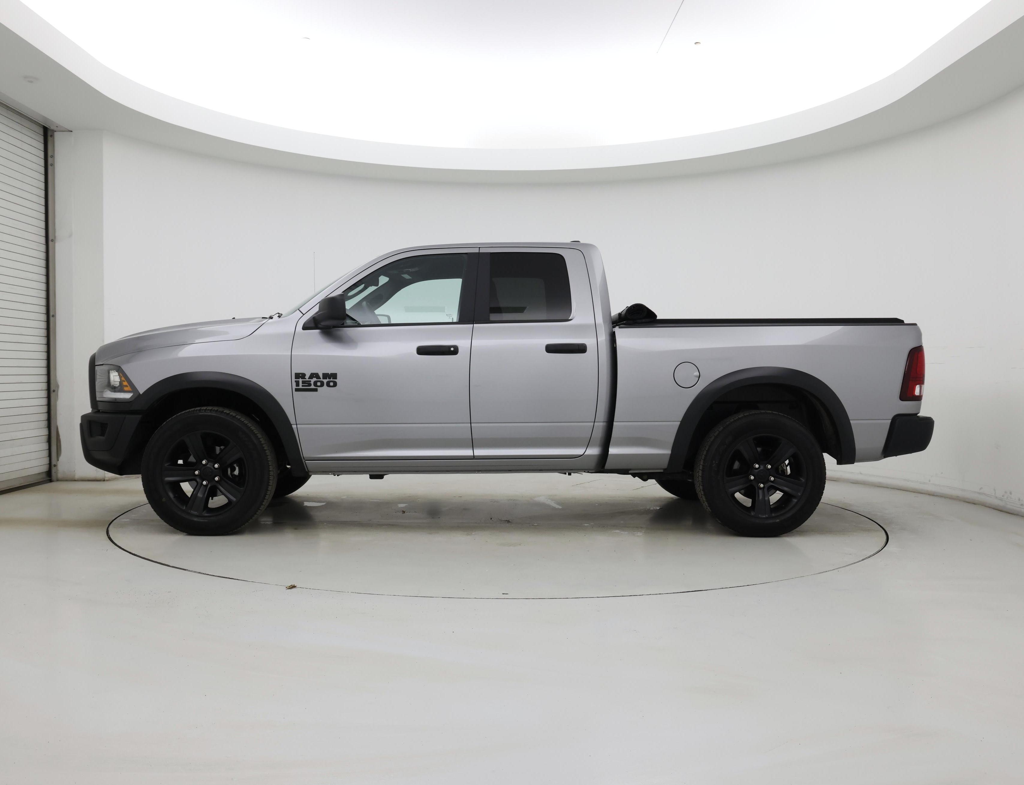 Thumbnail: 2022 RAM 1500 Classic - 3