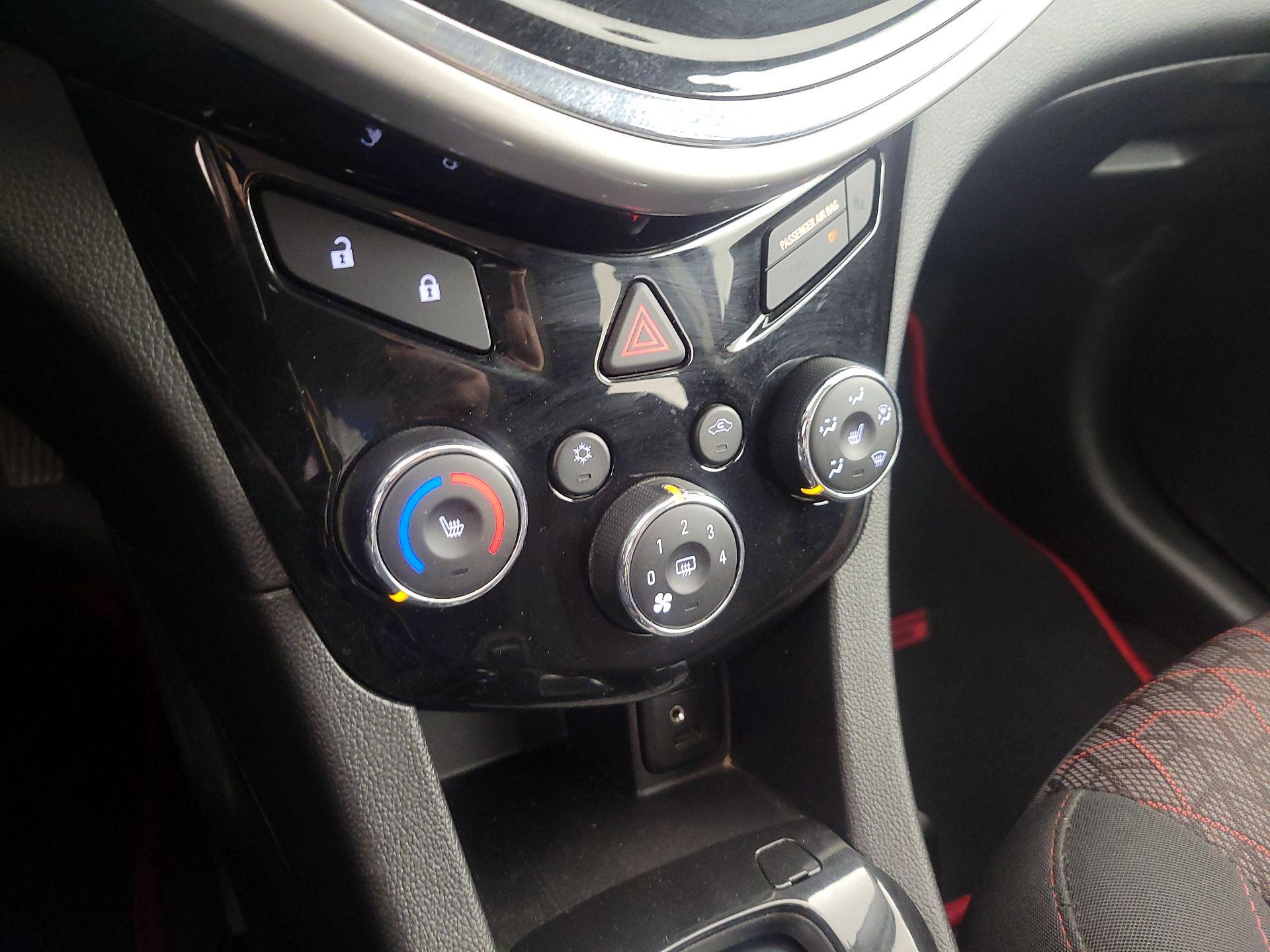 Thumbnail: 2020 Chevrolet Sonic - 17