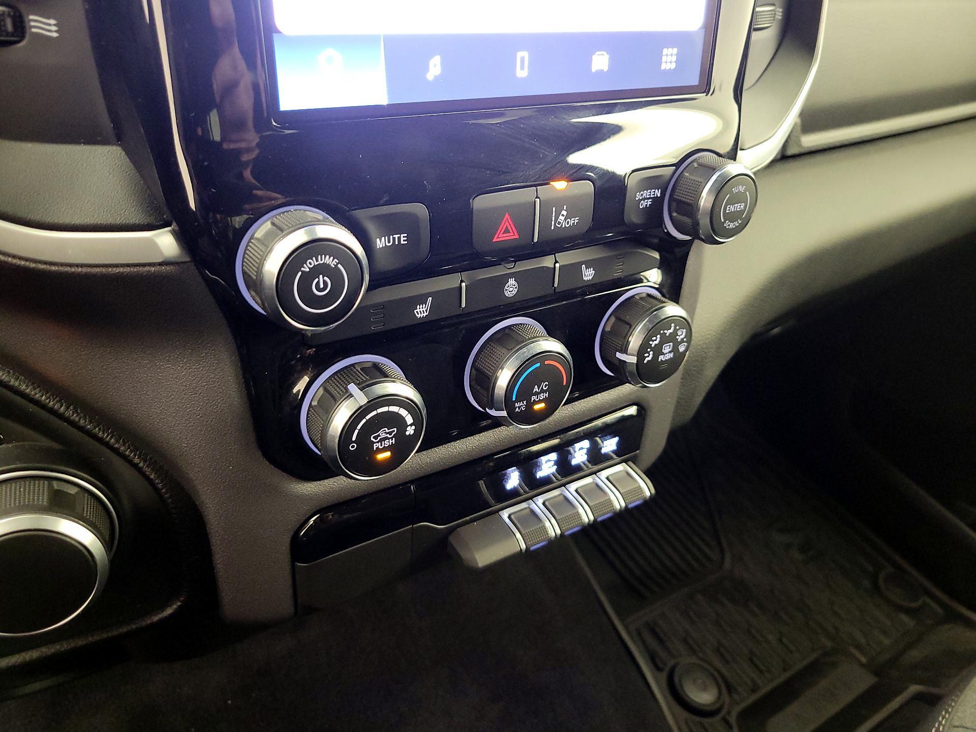 Thumbnail: 2025 RAM 1500 - 16