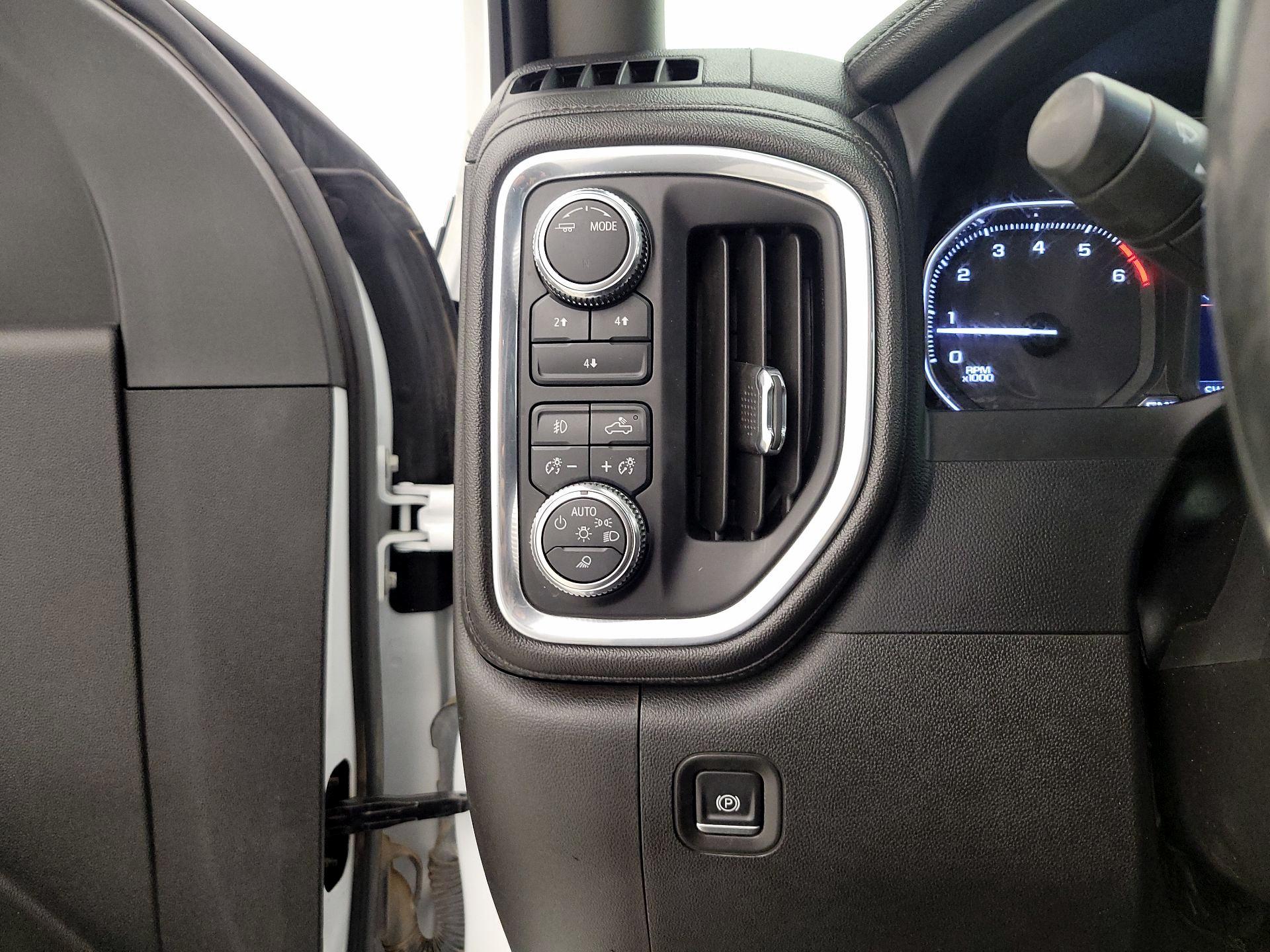 Thumbnail: 2023 GMC Sierra 3500 - 13