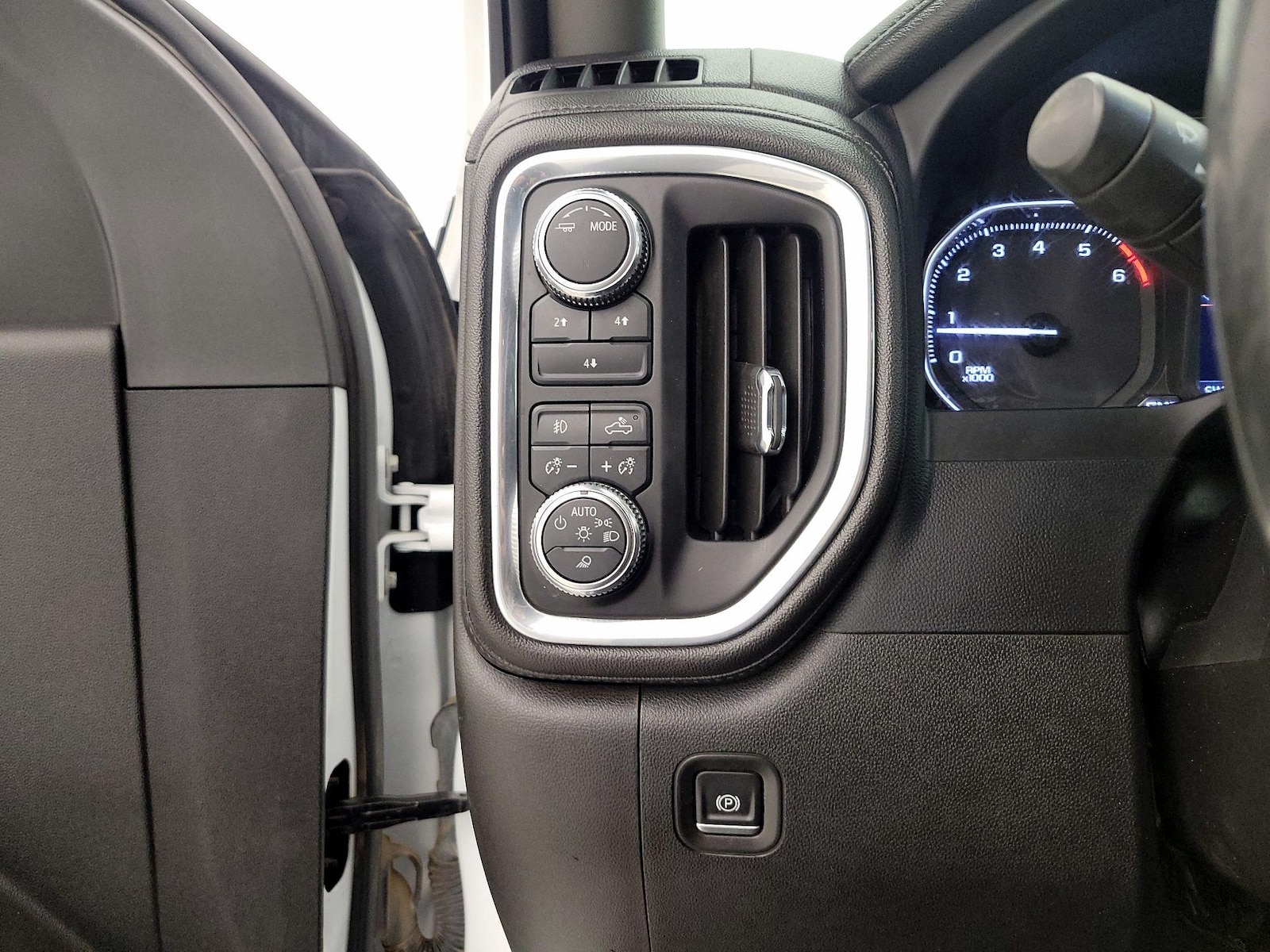 2023 GMC Sierra 3500HD SLE - Photo 14