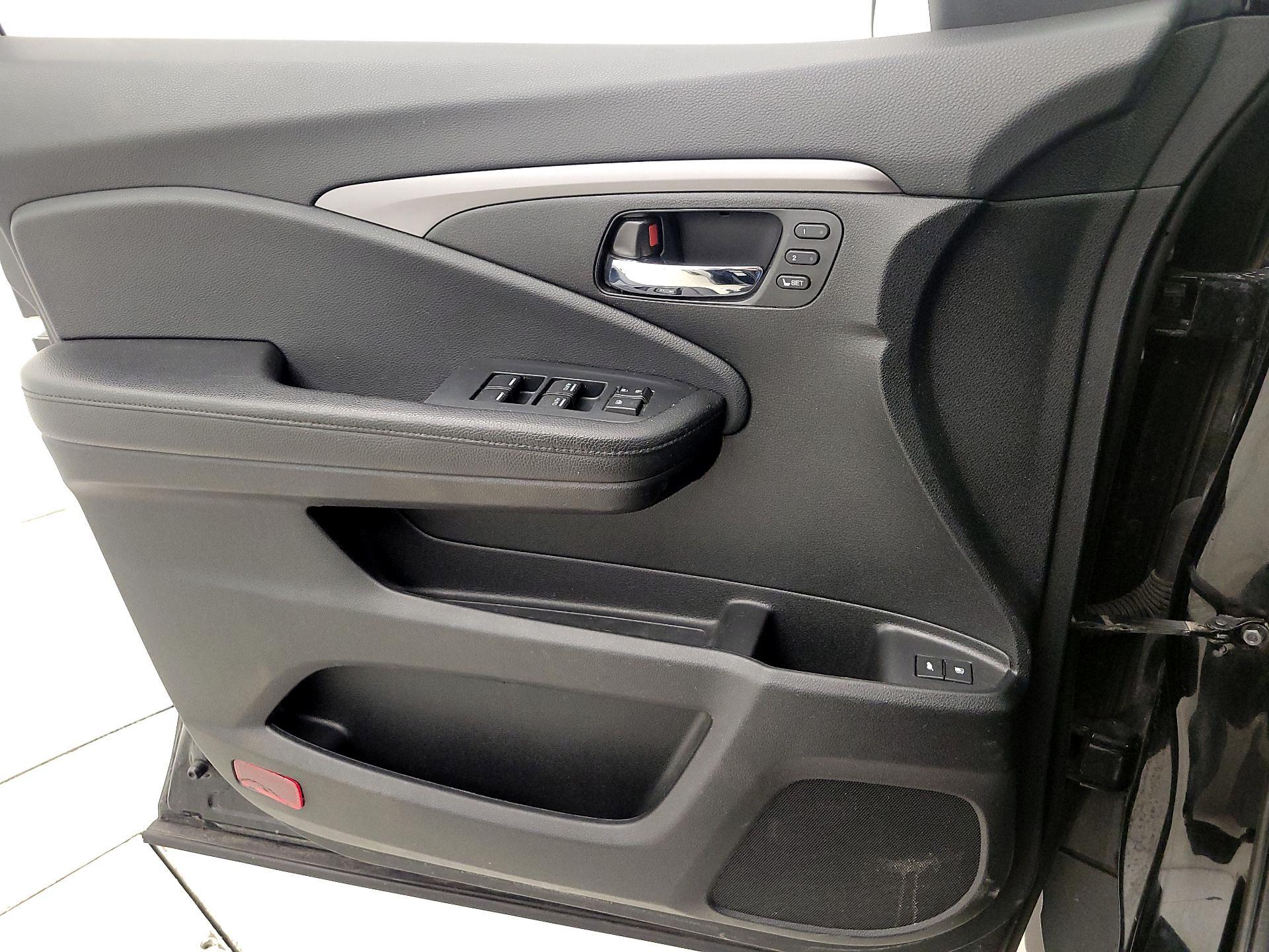 Thumbnail: 2022 Honda Pilot - 12