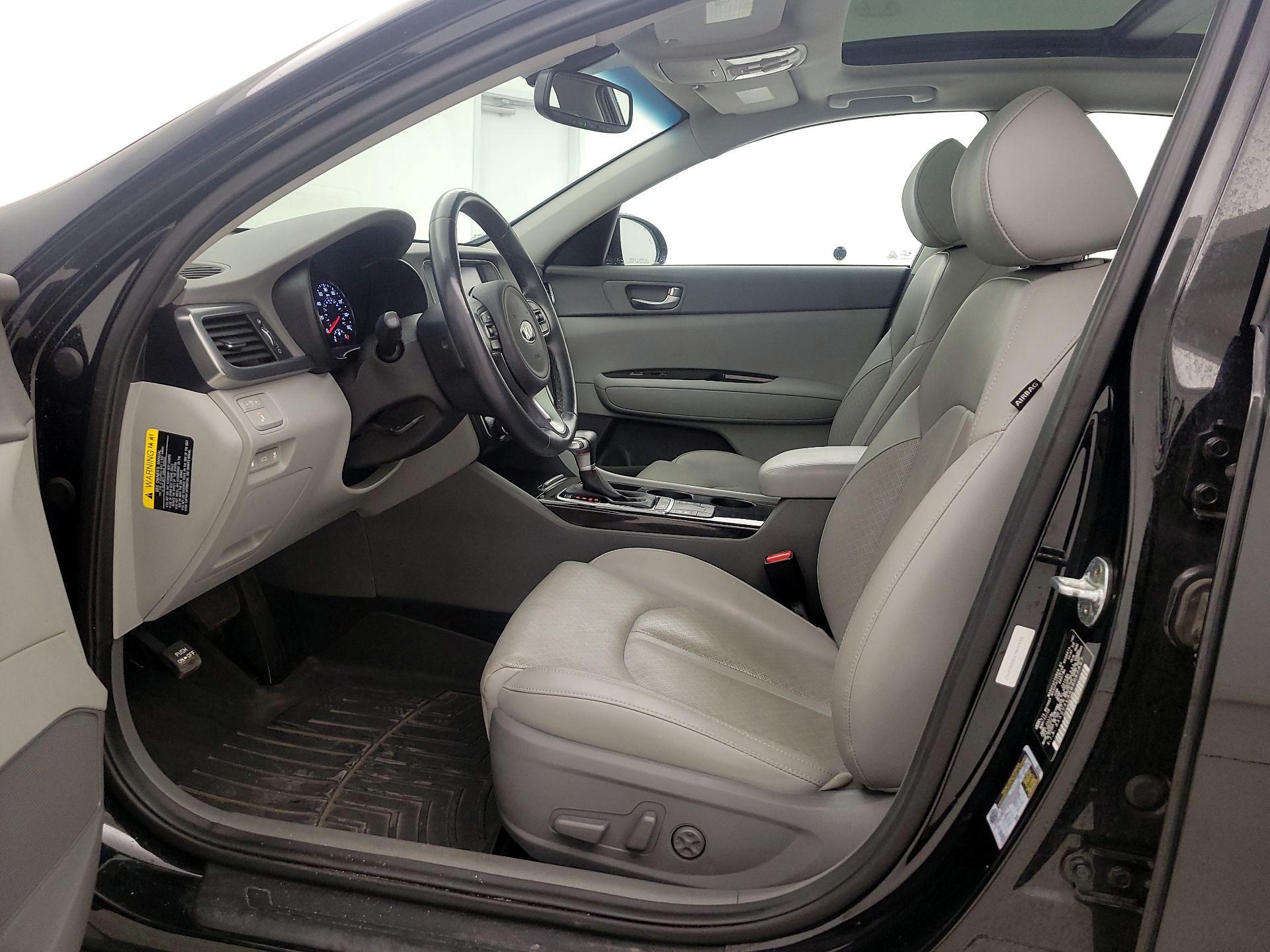 Thumbnail: 2016 Kia Optima - 11