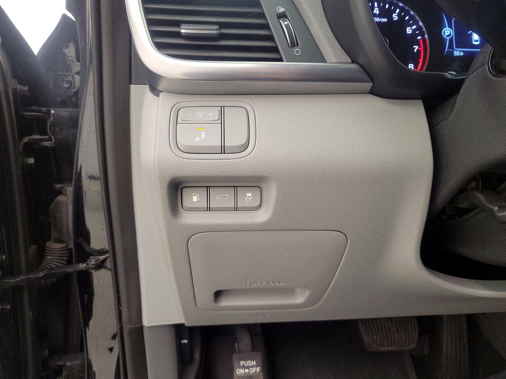 Thumbnail: 2016 Kia Optima - 13