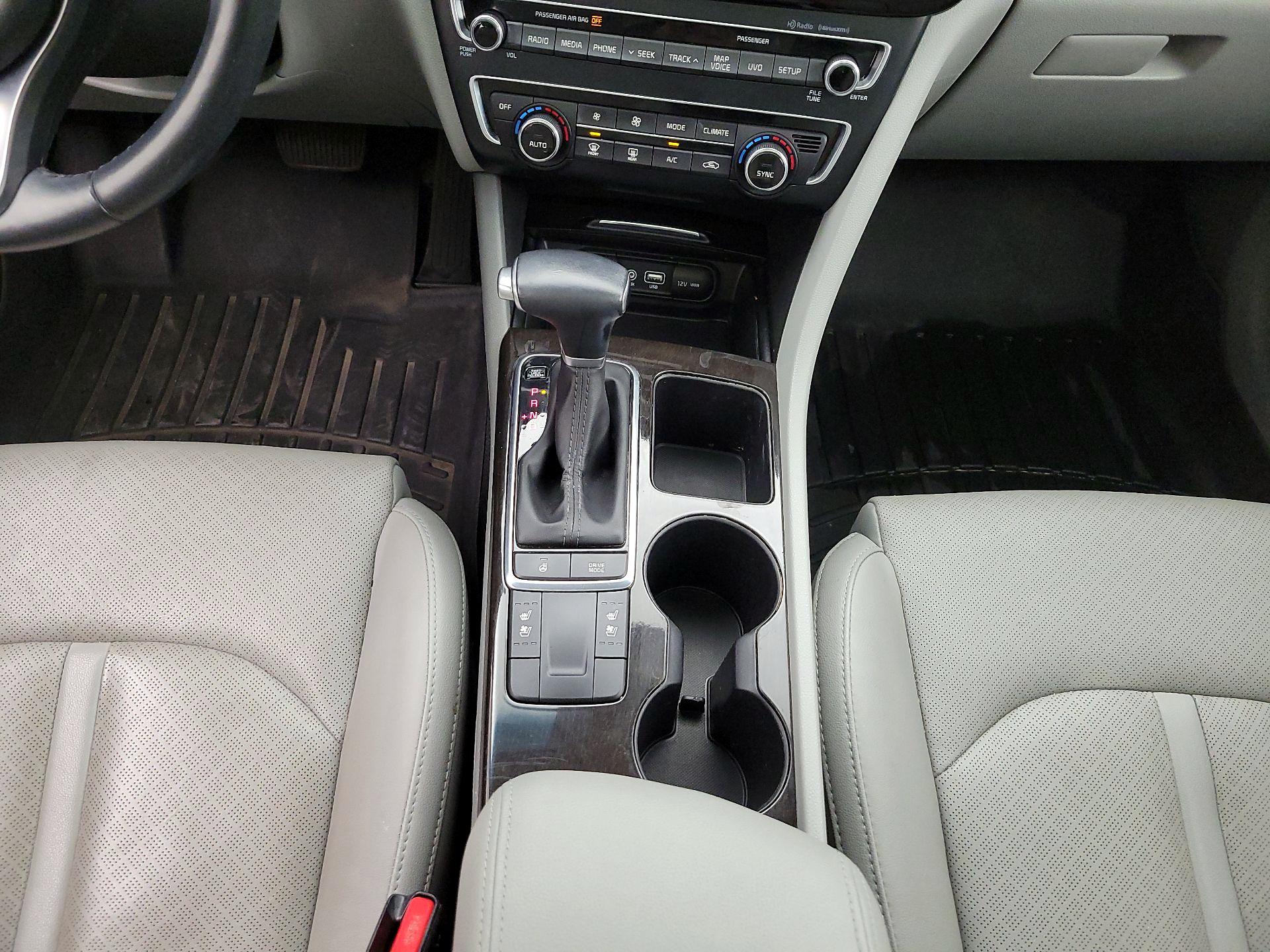 Thumbnail: 2016 Kia Optima - 18