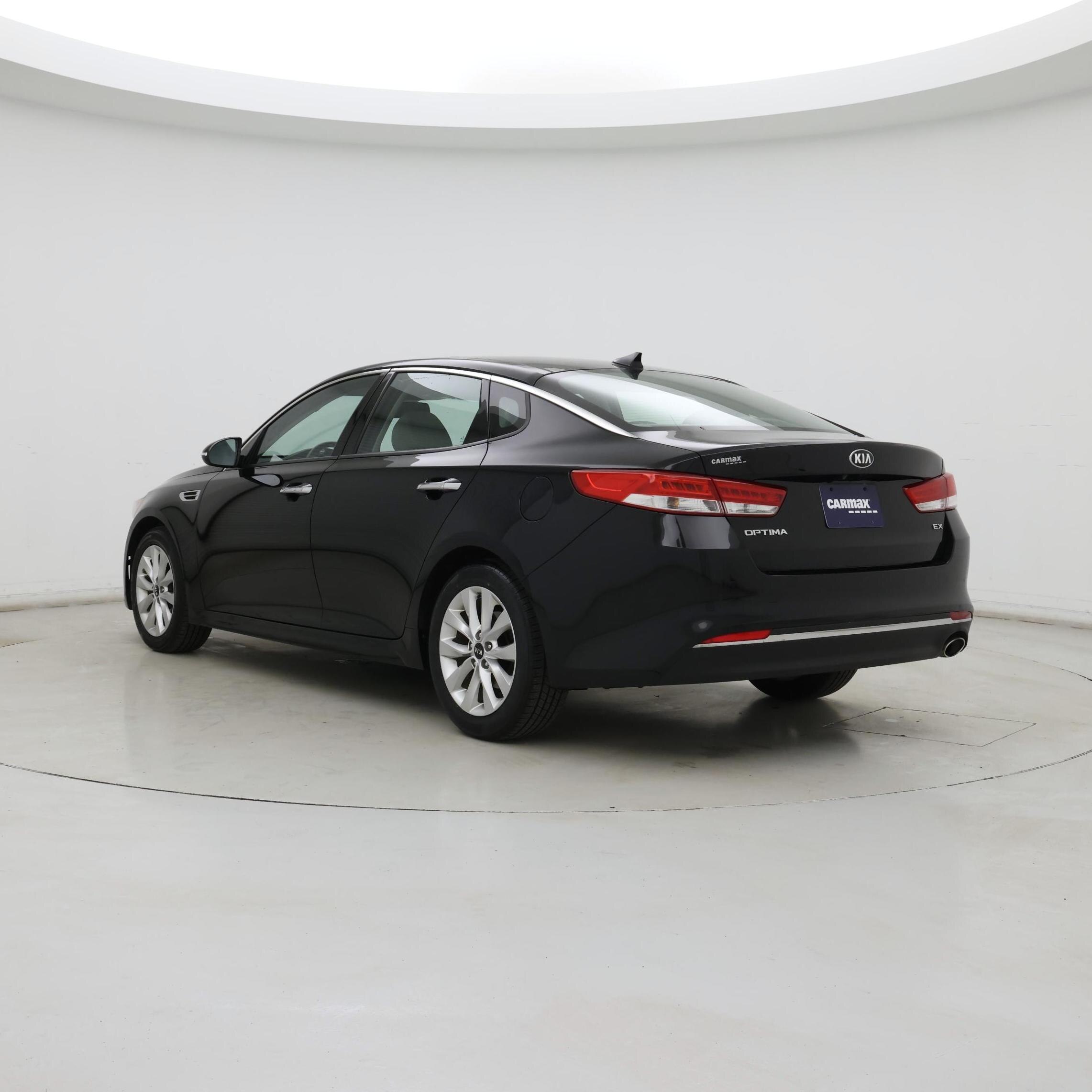 Thumbnail: 2016 Kia Optima - 2