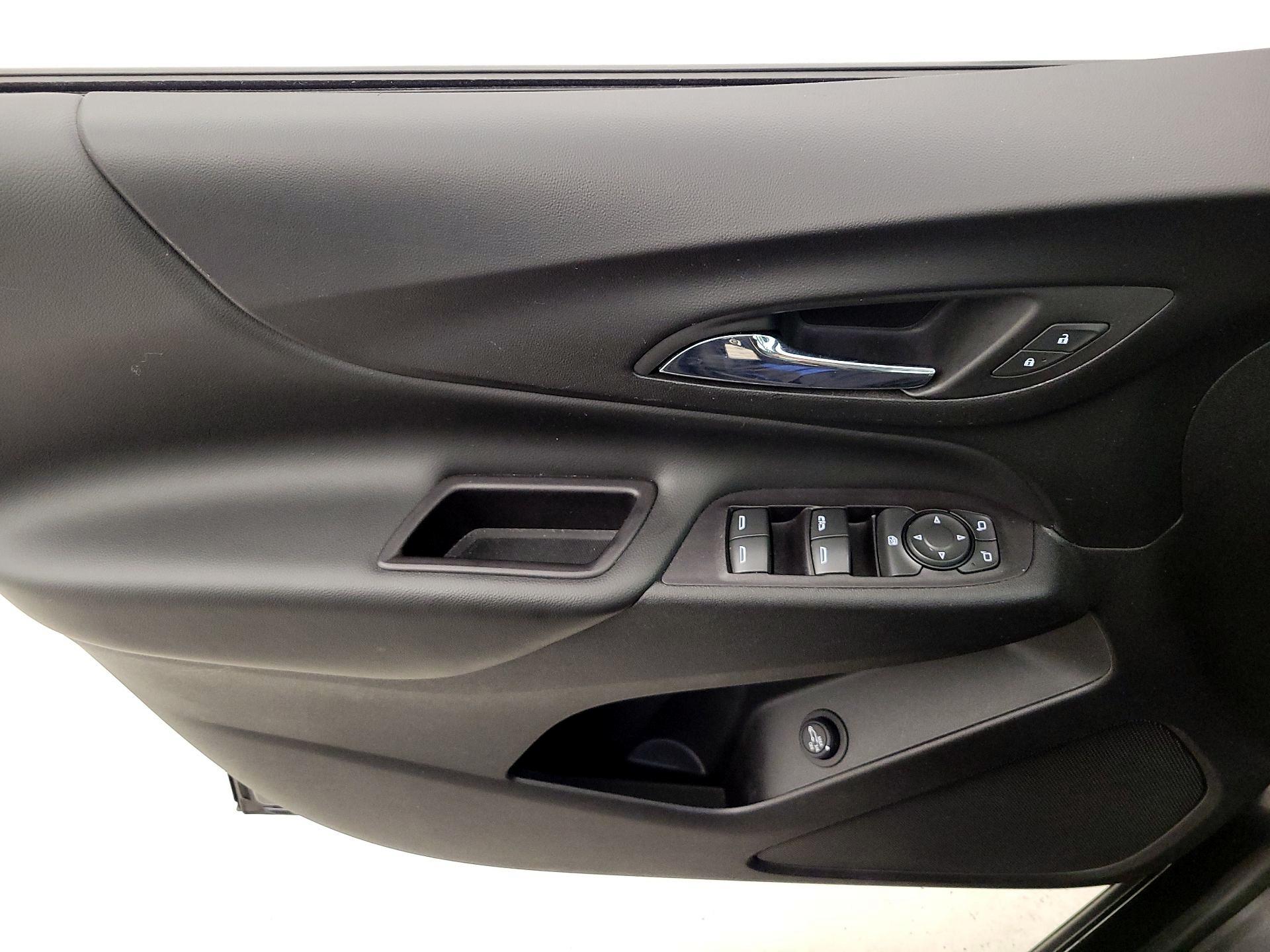 Thumbnail: 2020 Chevrolet Equinox - 12