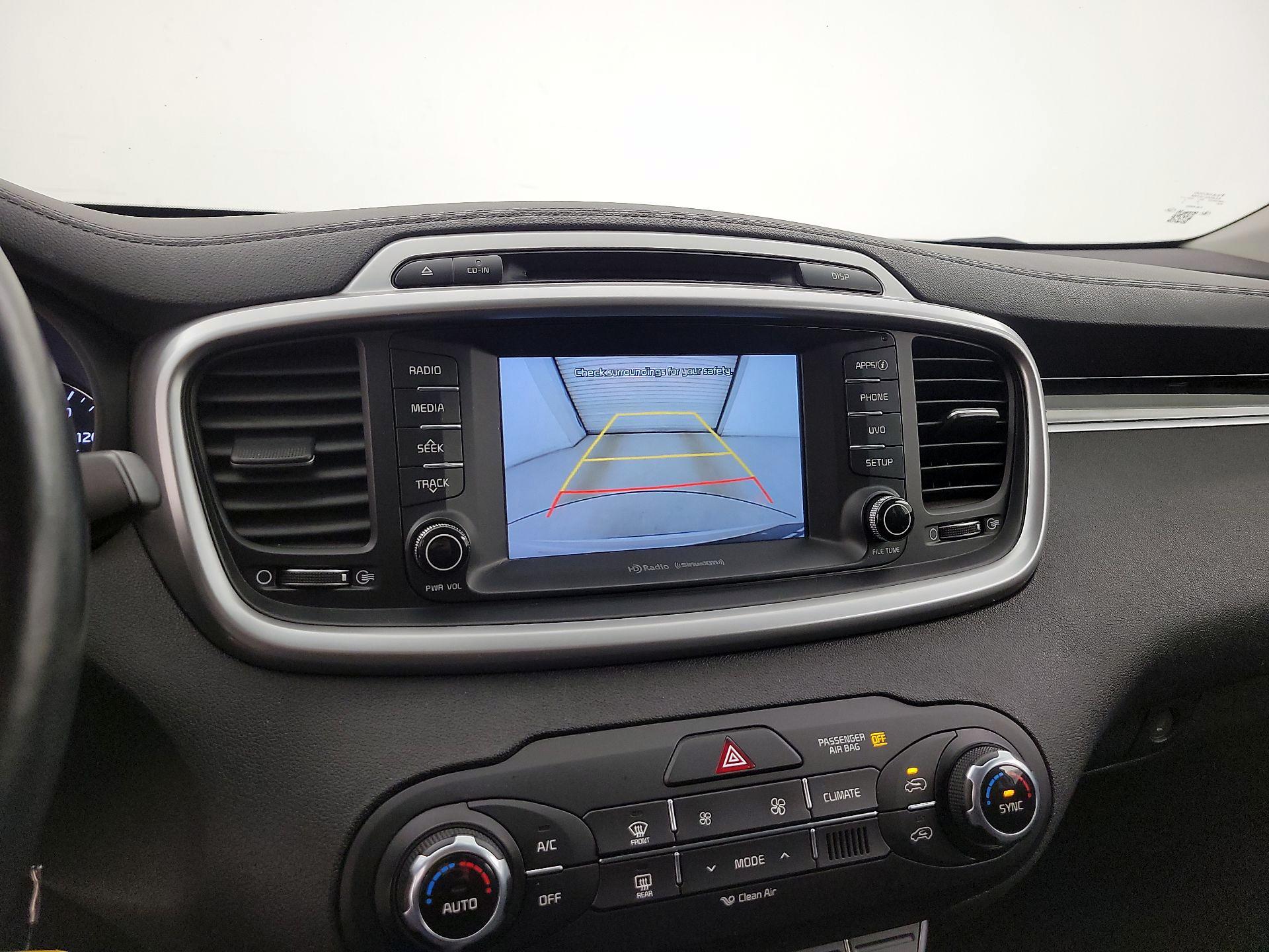 Thumbnail: 2018 Kia Sorento - 14