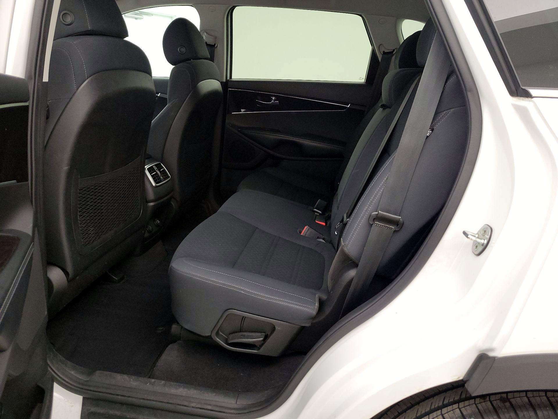 Thumbnail: 2018 Kia Sorento - 19