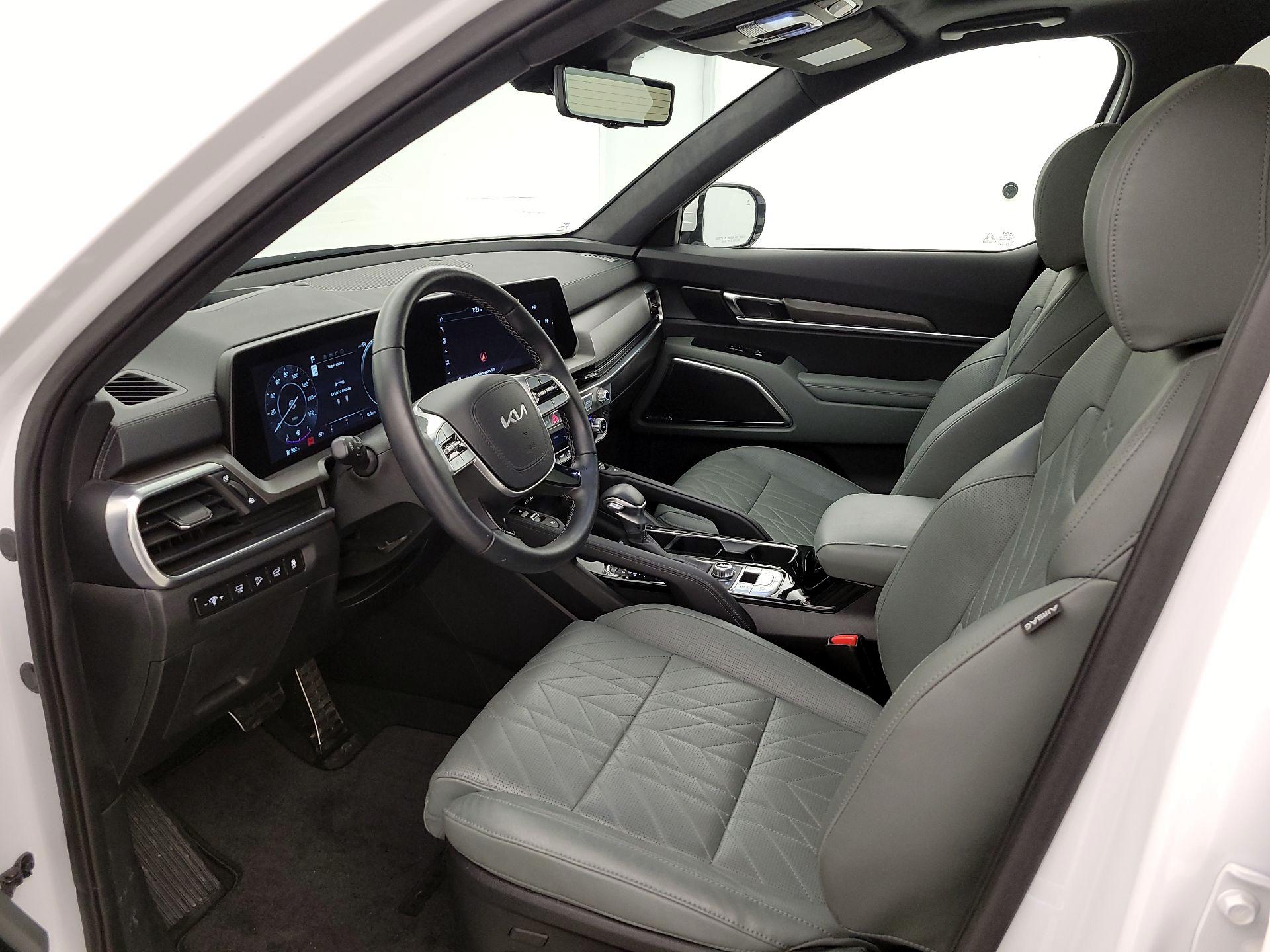 Thumbnail: 2023 Kia Telluride - 11