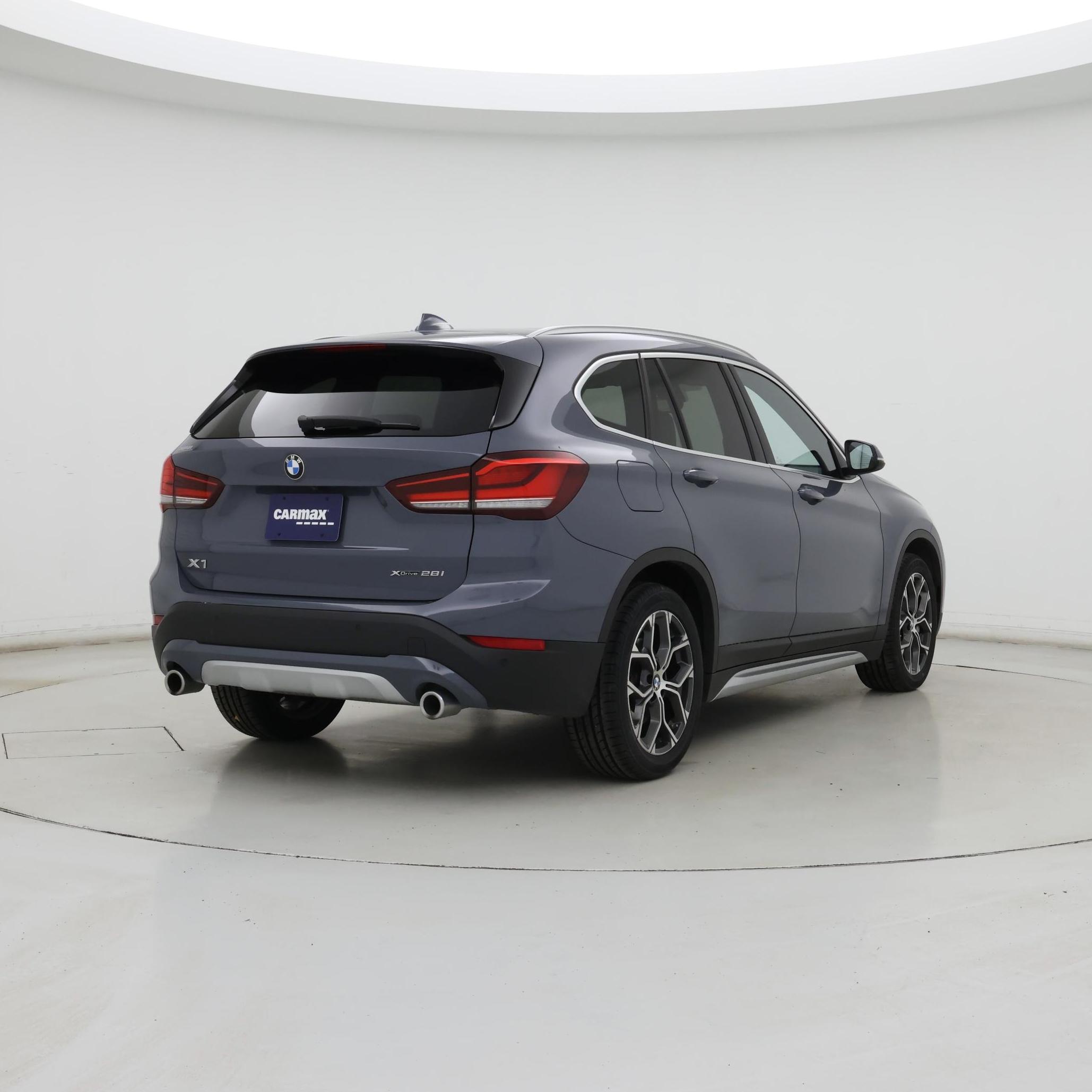 Thumbnail: 2021 BMW X1 - 8
