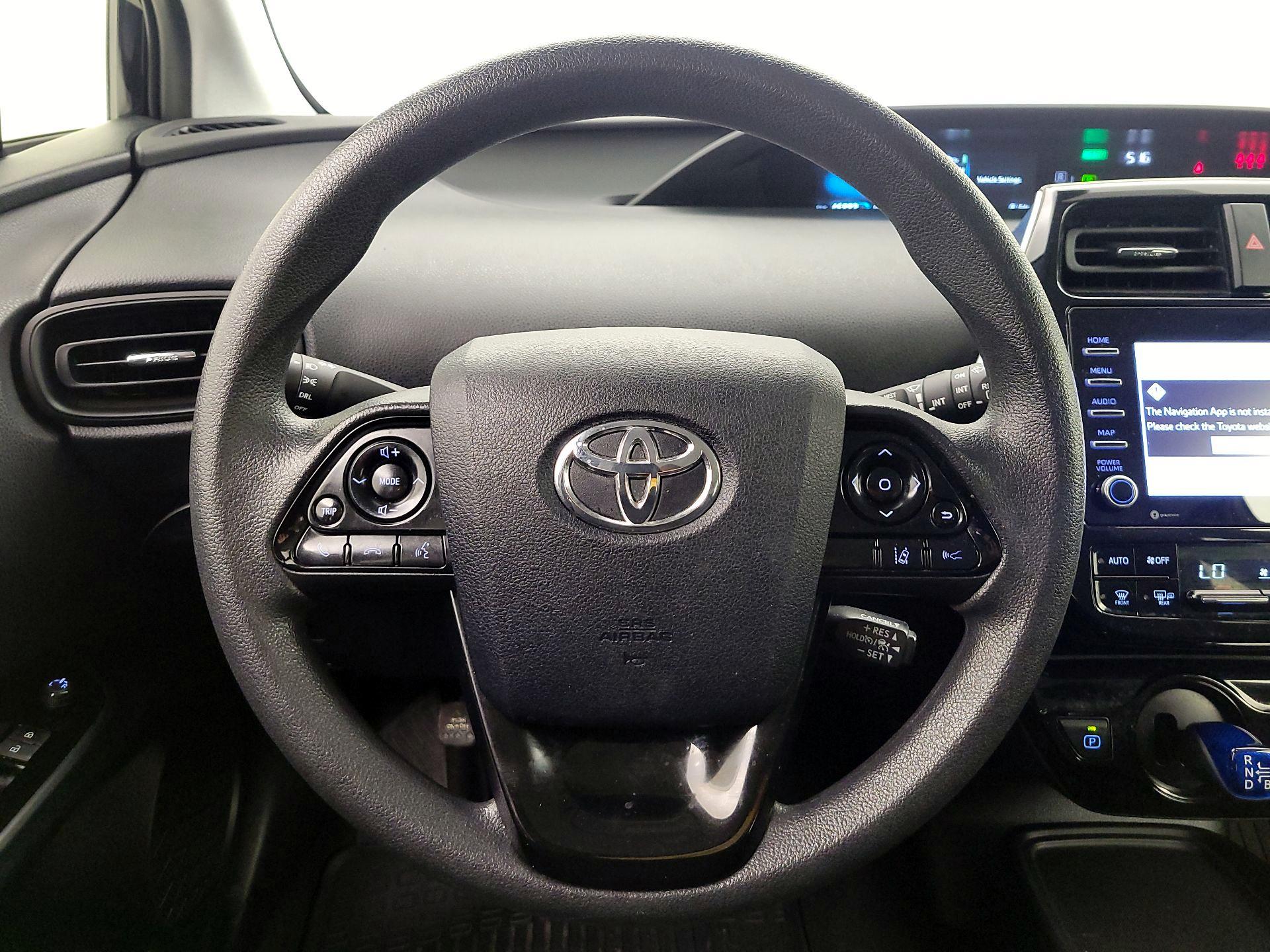 Thumbnail: 2022 Toyota Prius - 10