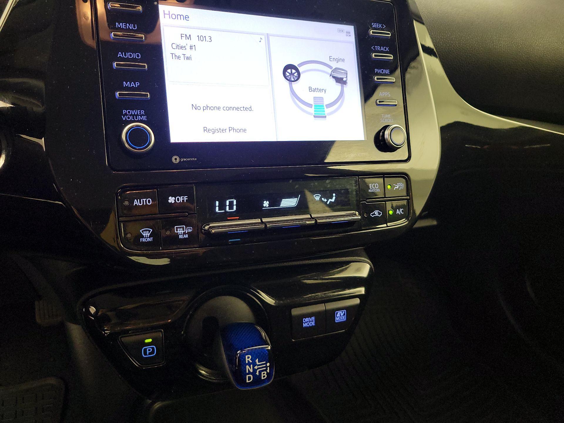 Thumbnail: 2022 Toyota Prius - 17