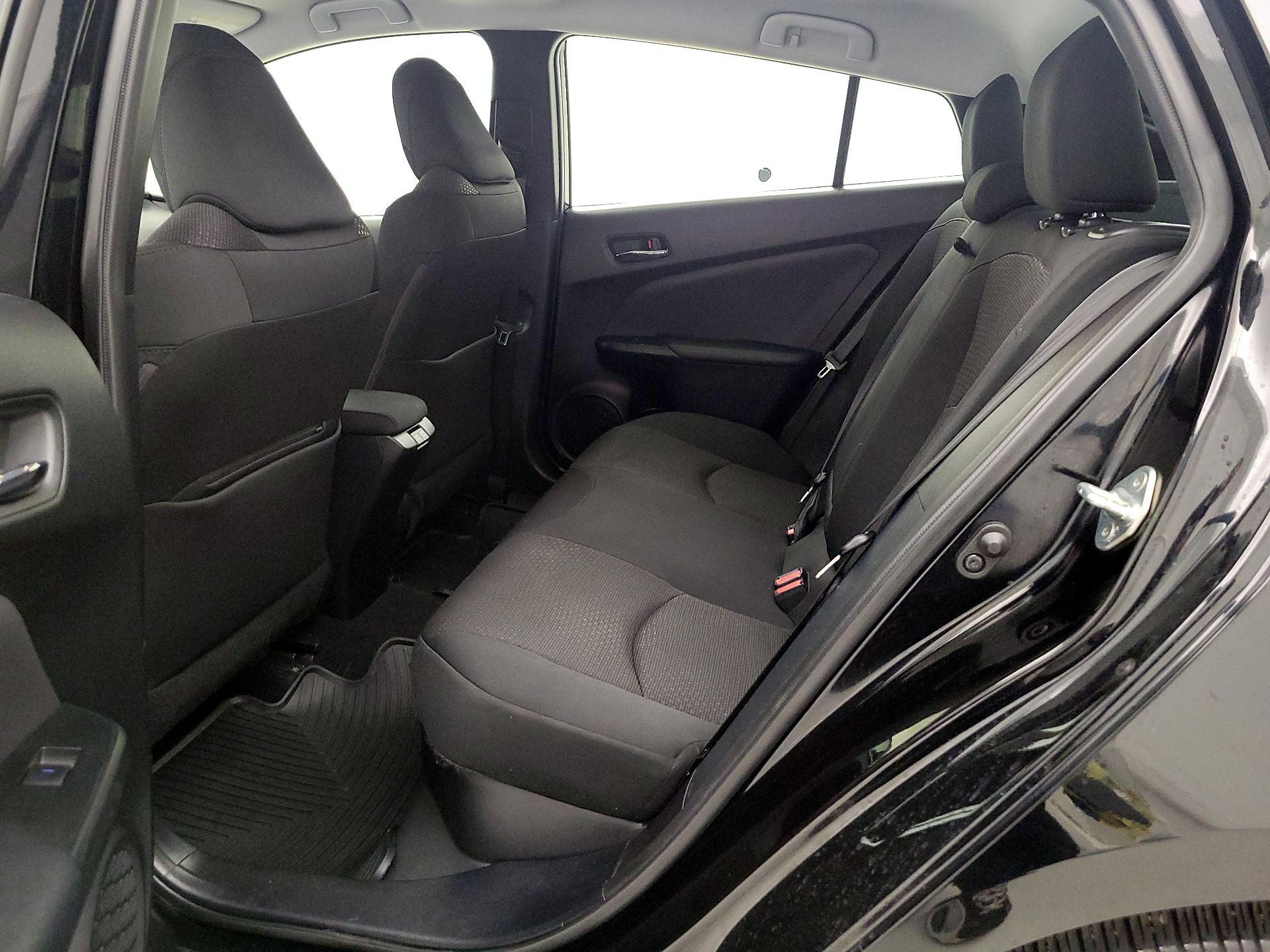 Thumbnail: 2022 Toyota Prius - 20