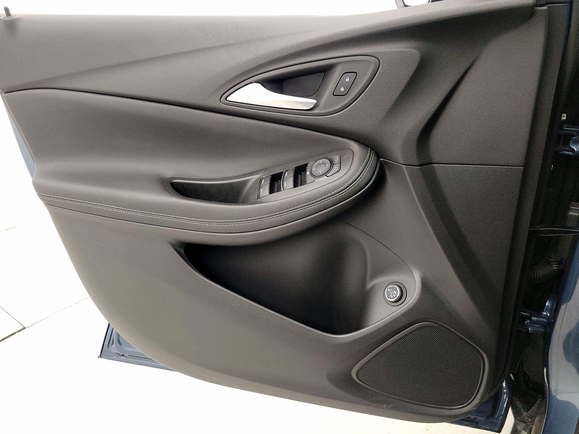 Thumbnail: 2024 Buick Encore GX - 12