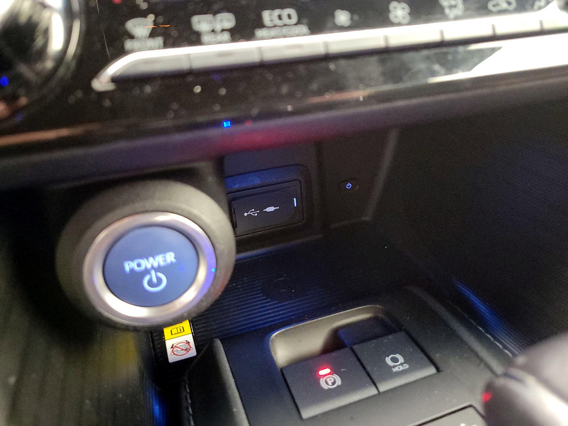 Thumbnail: 2021 Toyota Venza - 19