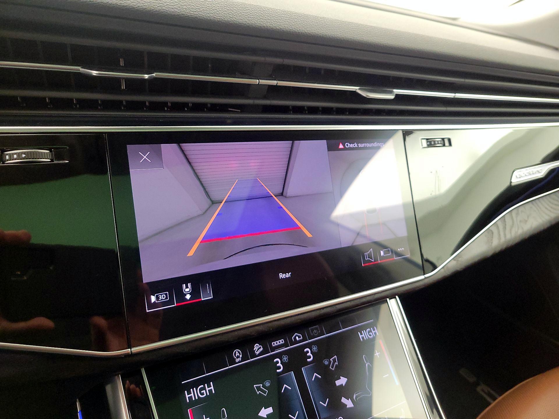 Thumbnail: 2021 Audi Q8 - 15