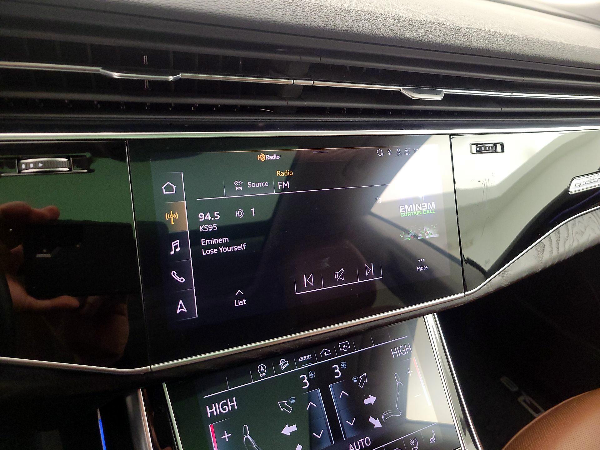 Thumbnail: 2021 Audi Q8 - 16