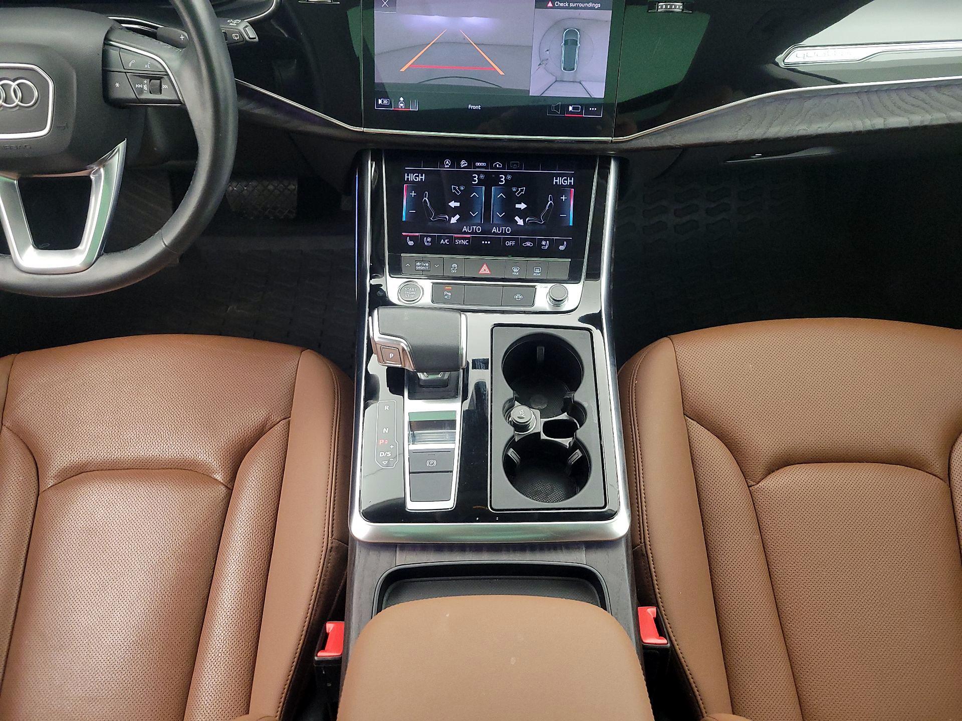 Thumbnail: 2021 Audi Q8 - 18