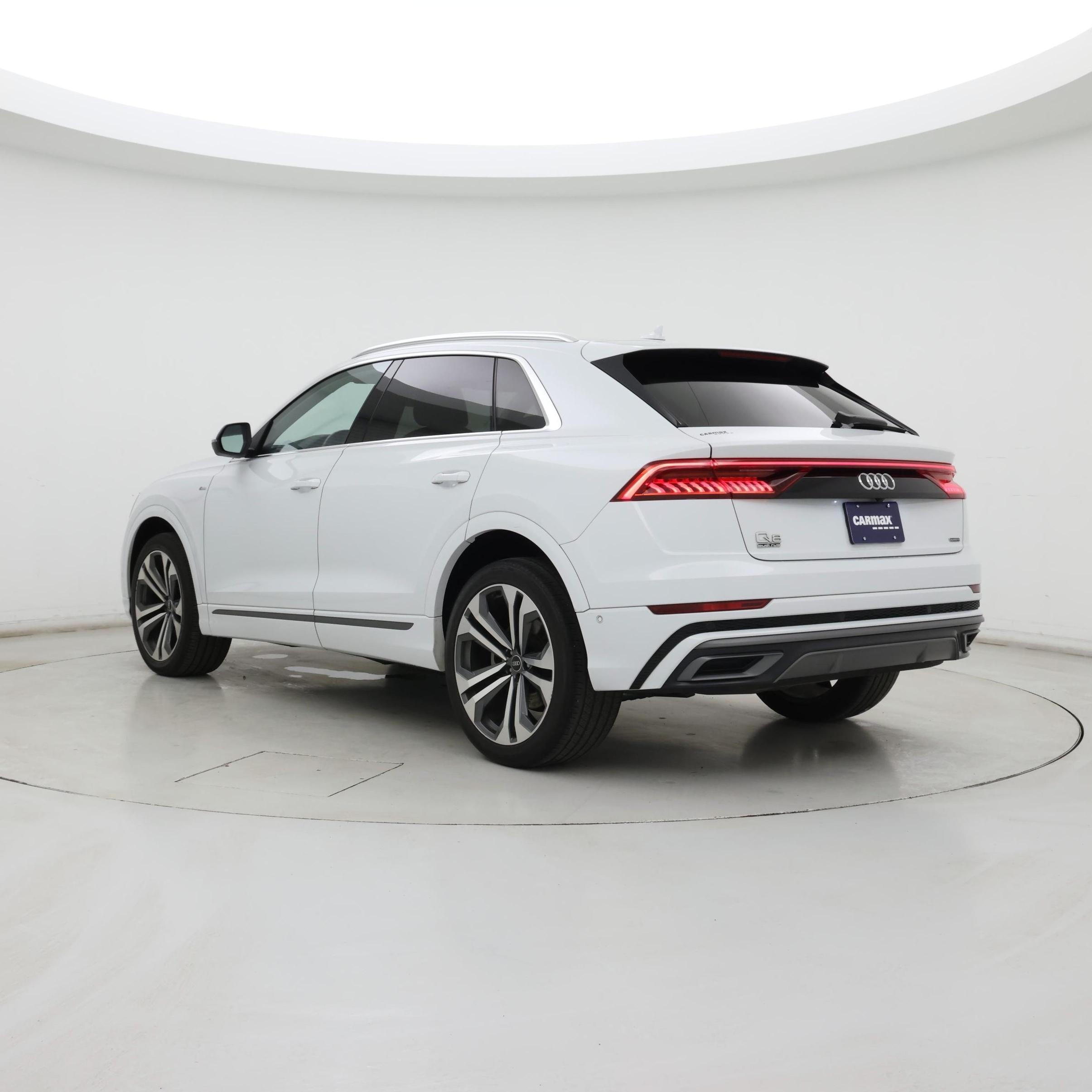 Thumbnail: 2021 Audi Q8 - 2