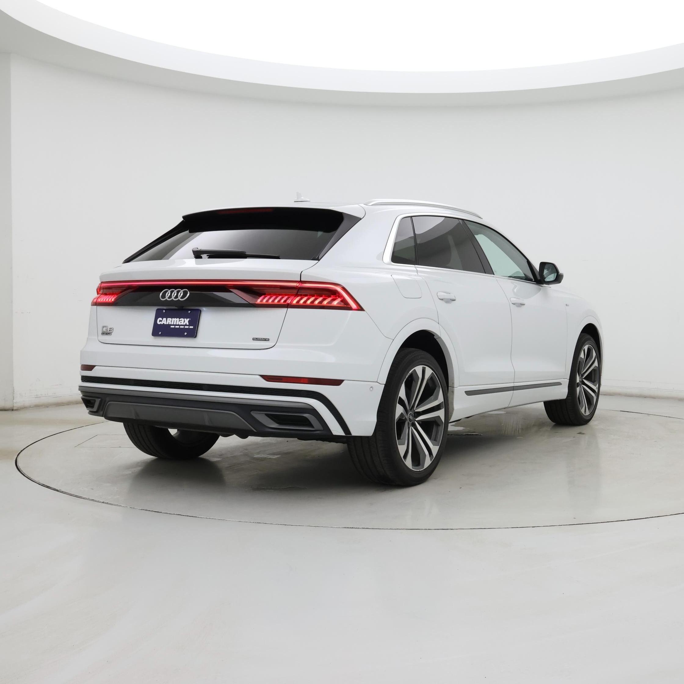 Thumbnail: 2021 Audi Q8 - 8