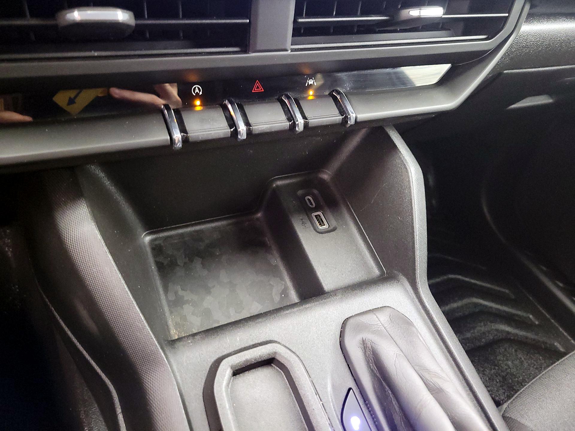 Thumbnail: 2023 Chevrolet Colorado - 19