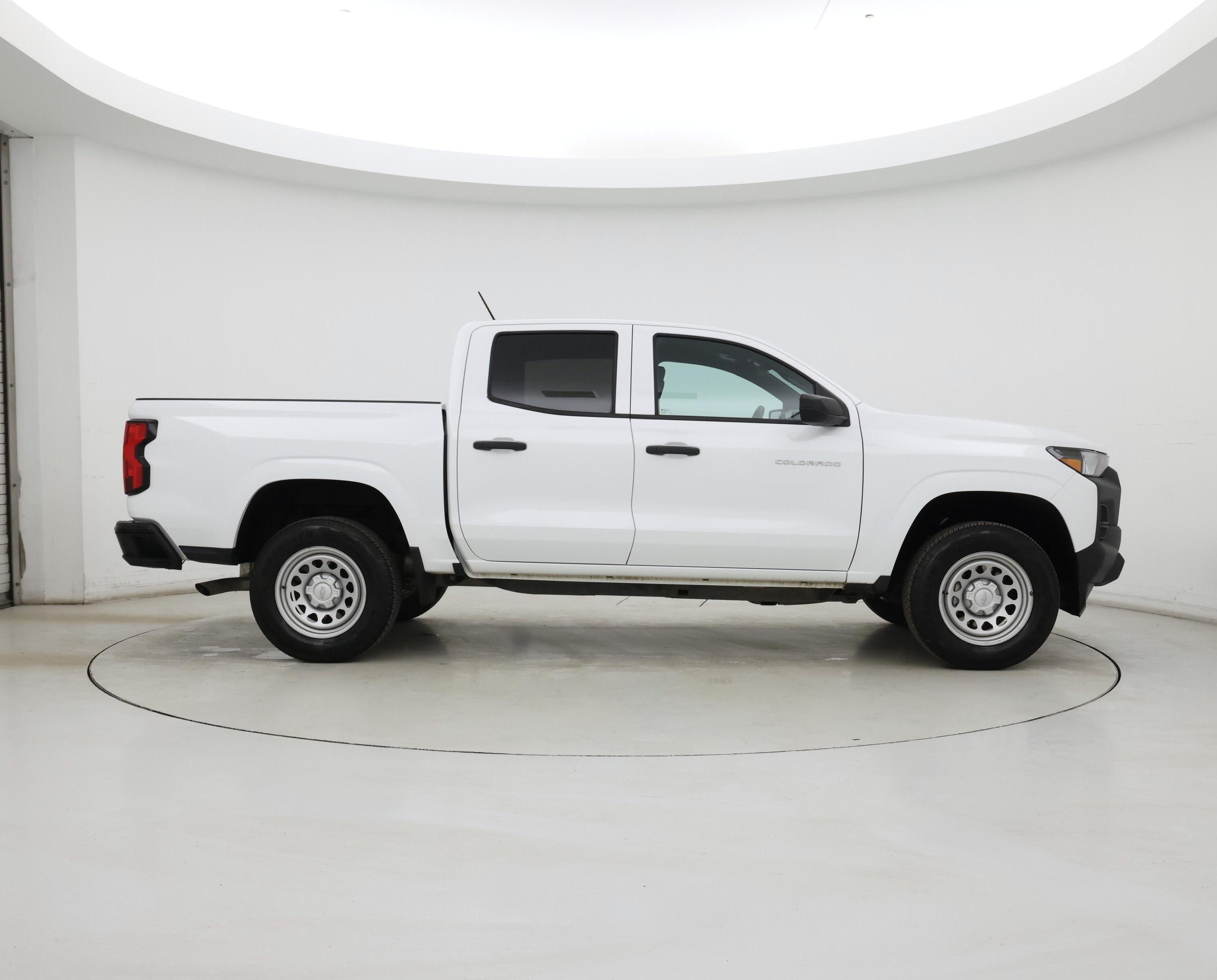 Thumbnail: 2023 Chevrolet Colorado - 7