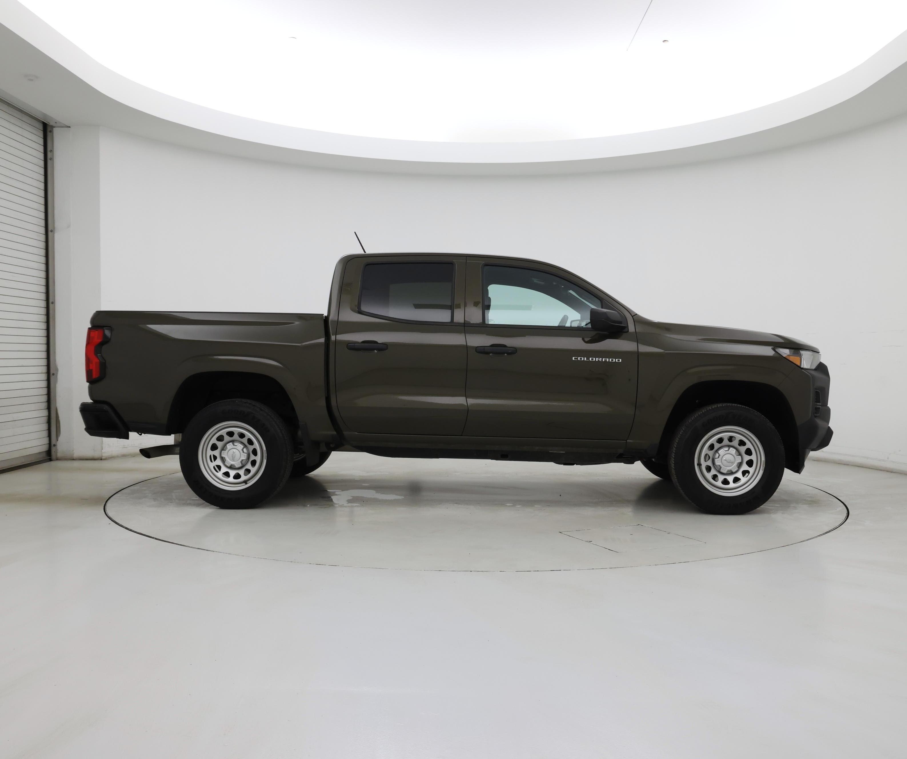 Thumbnail: 2023 Chevrolet Colorado - 7