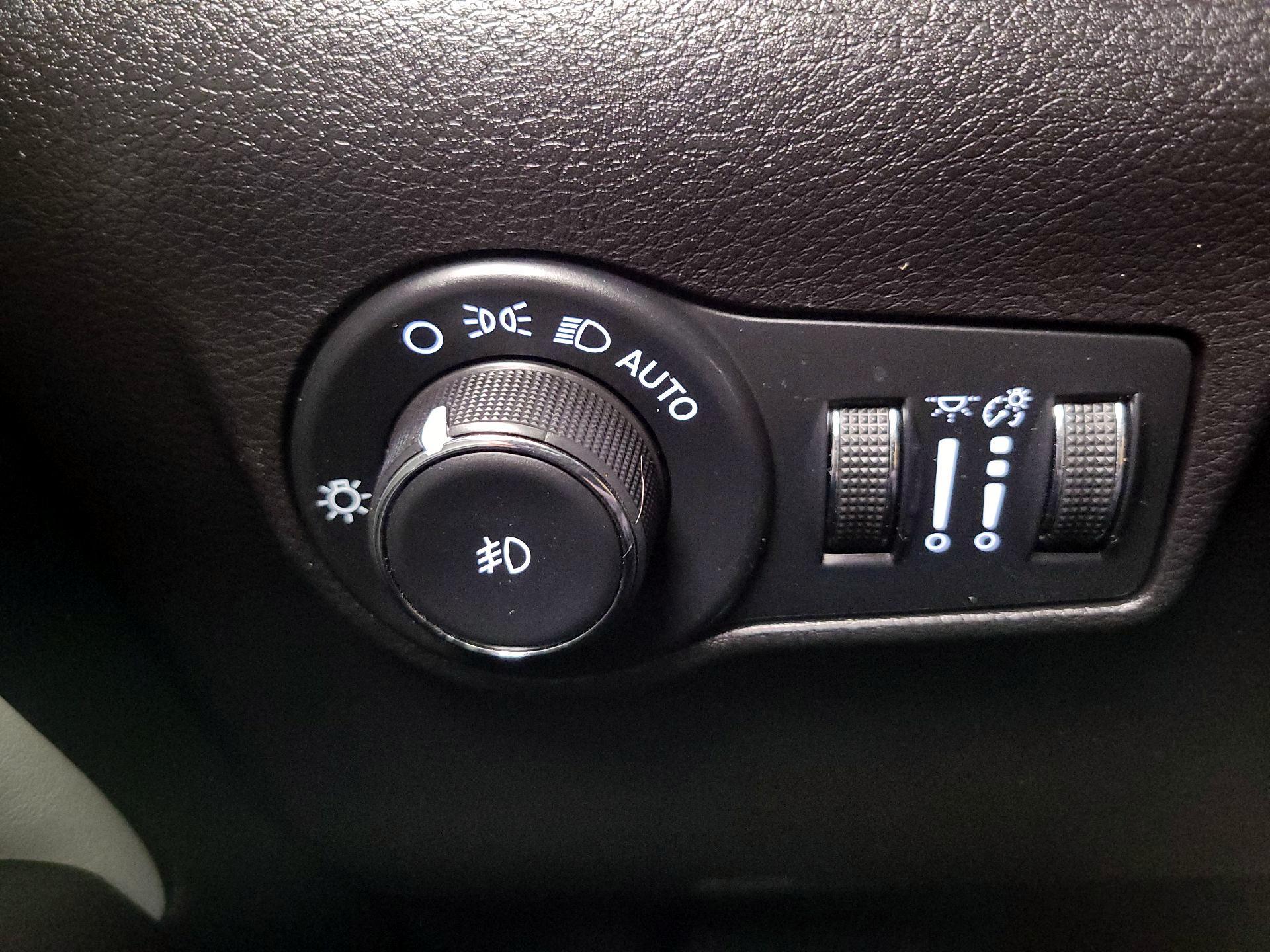 Thumbnail: 2023 Jeep Compass - 13