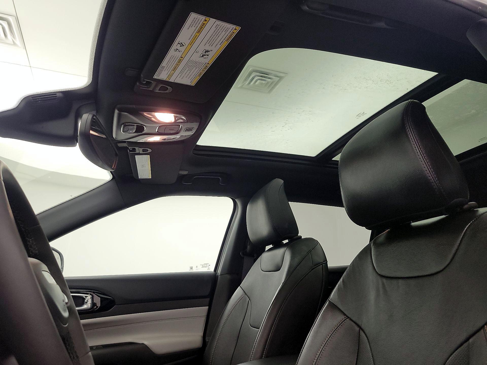 Thumbnail: 2023 Jeep Compass - 19