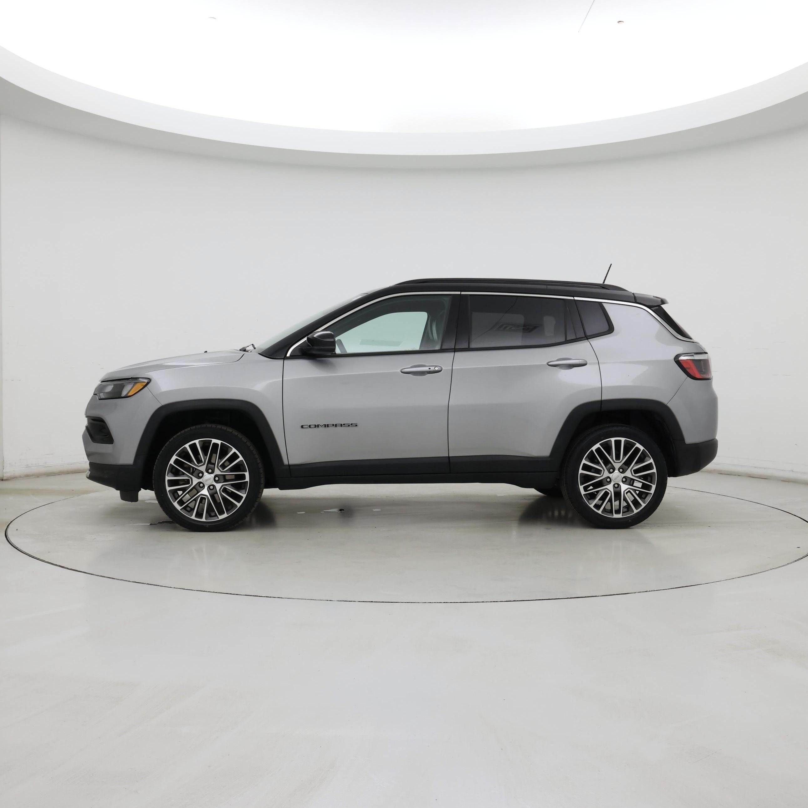 Thumbnail: 2023 Jeep Compass - 3
