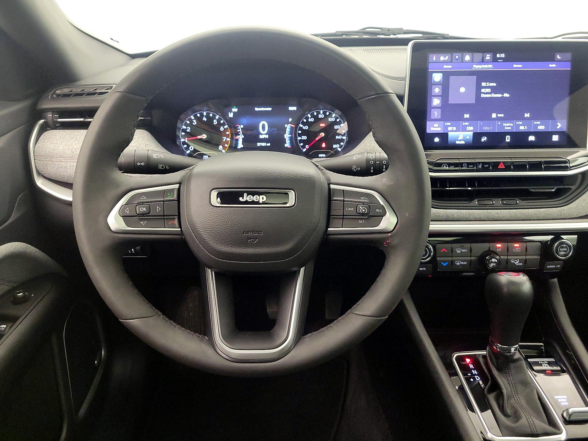 Thumbnail: 2023 Jeep Compass - 10