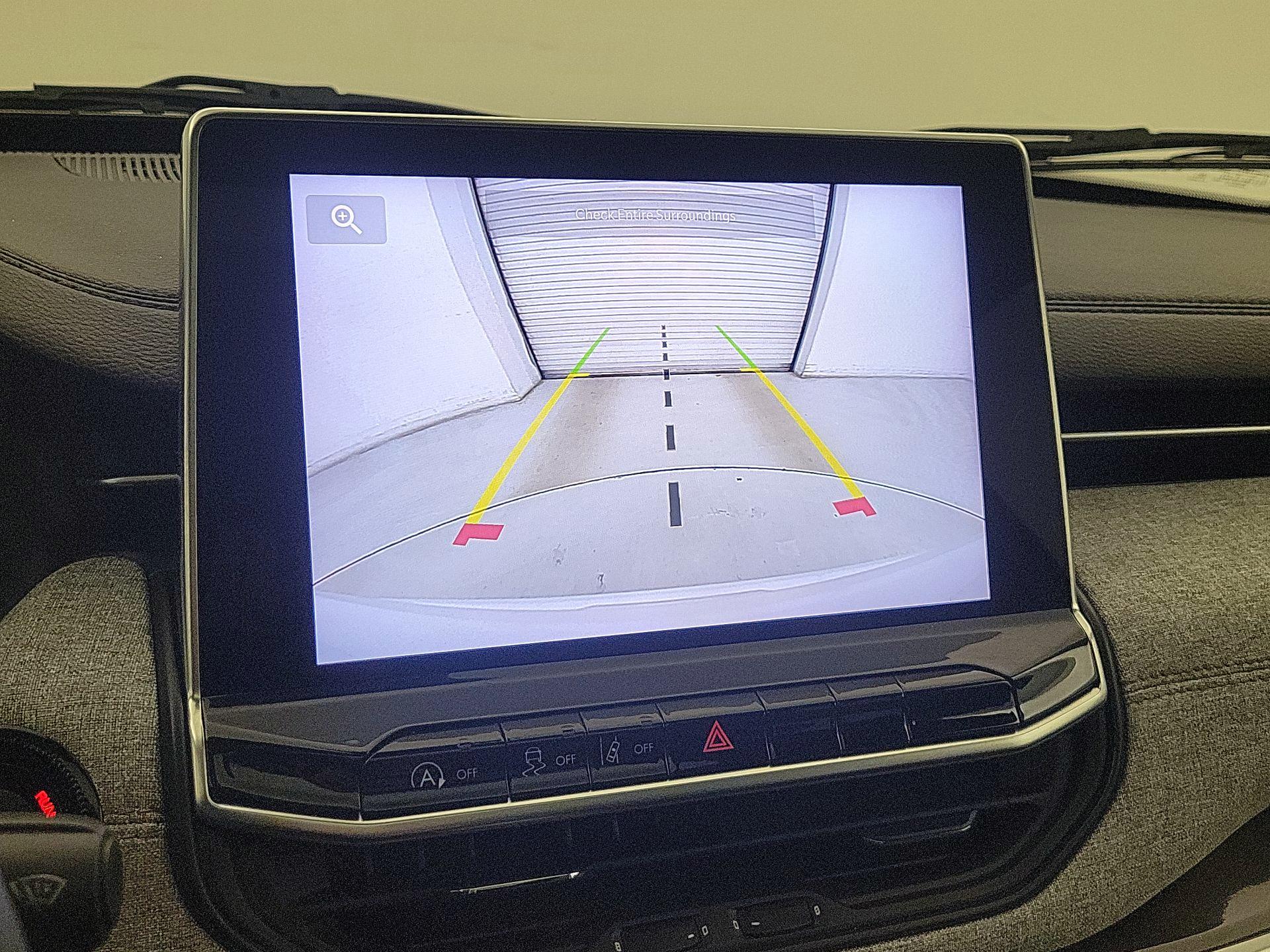 Thumbnail: 2023 Jeep Compass - 14