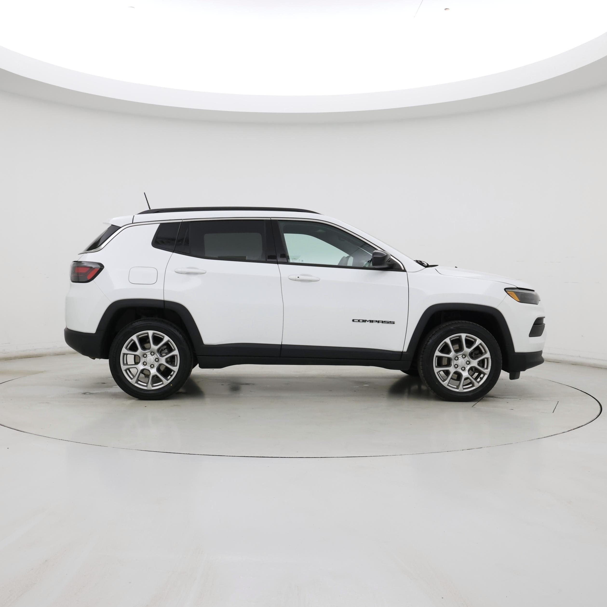 Thumbnail: 2023 Jeep Compass - 7