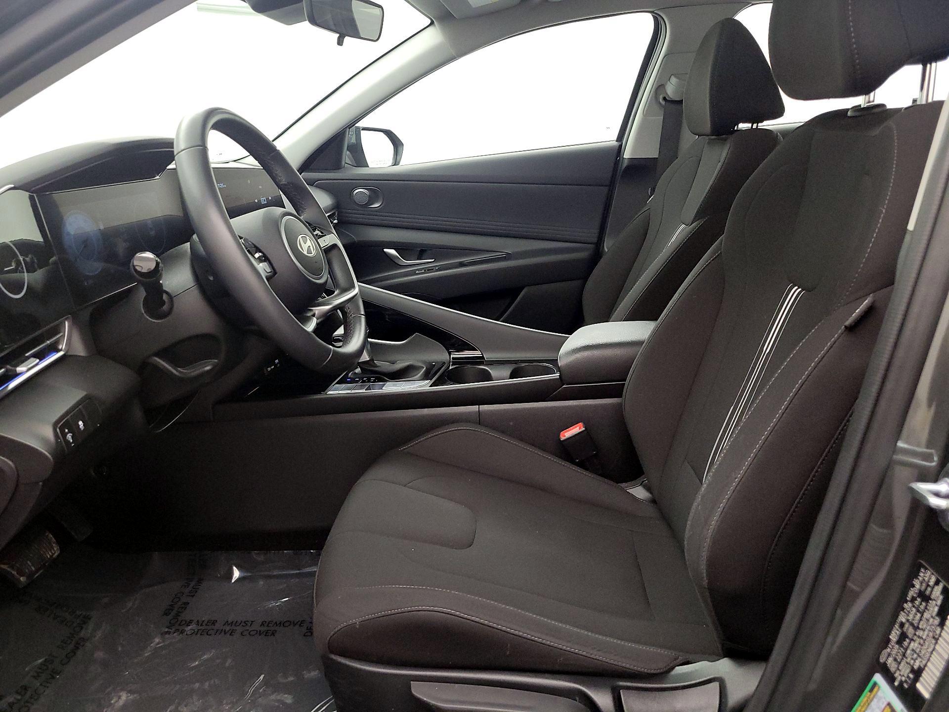 Thumbnail: 2025 Hyundai Elantra - 11