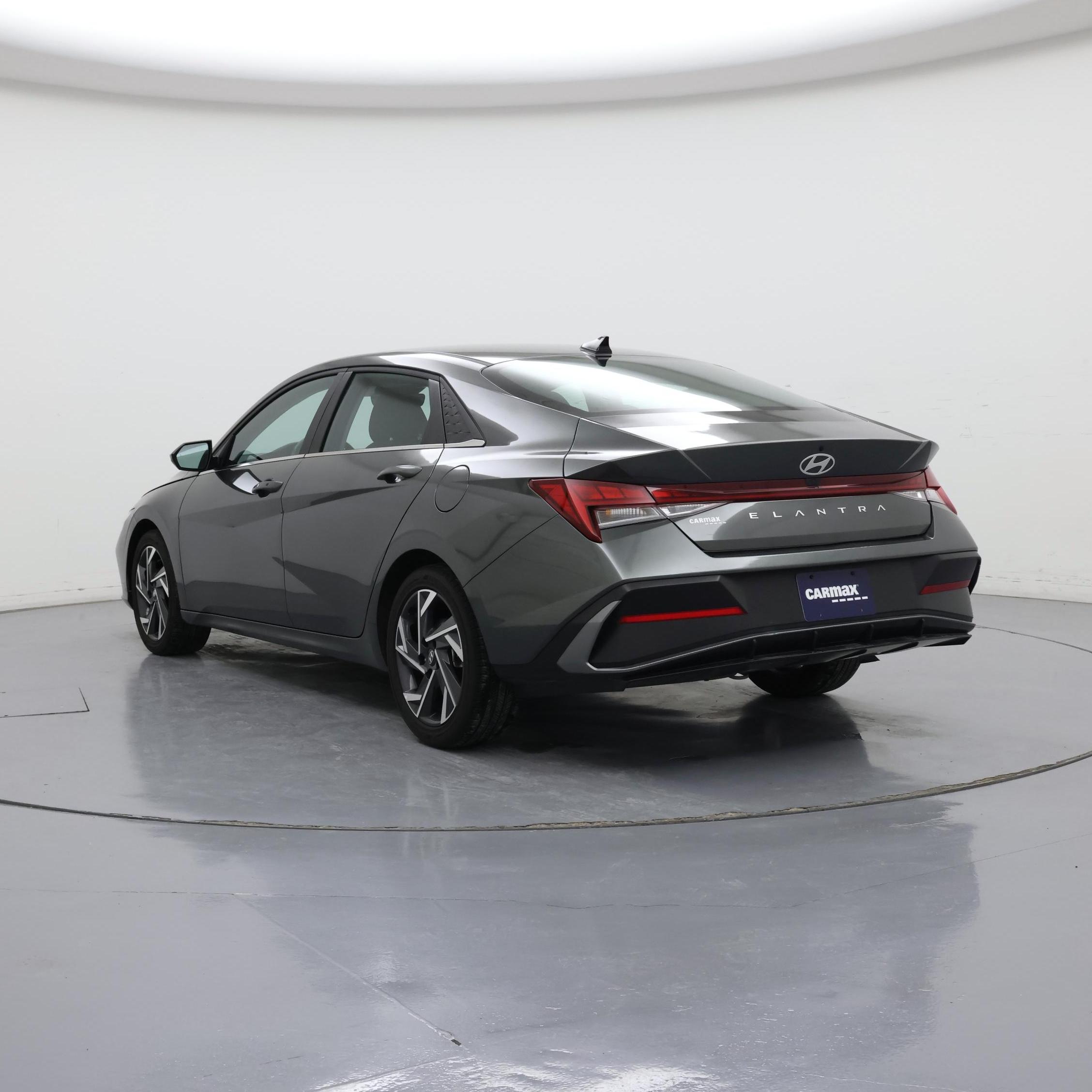 Thumbnail: 2025 Hyundai Elantra - 2