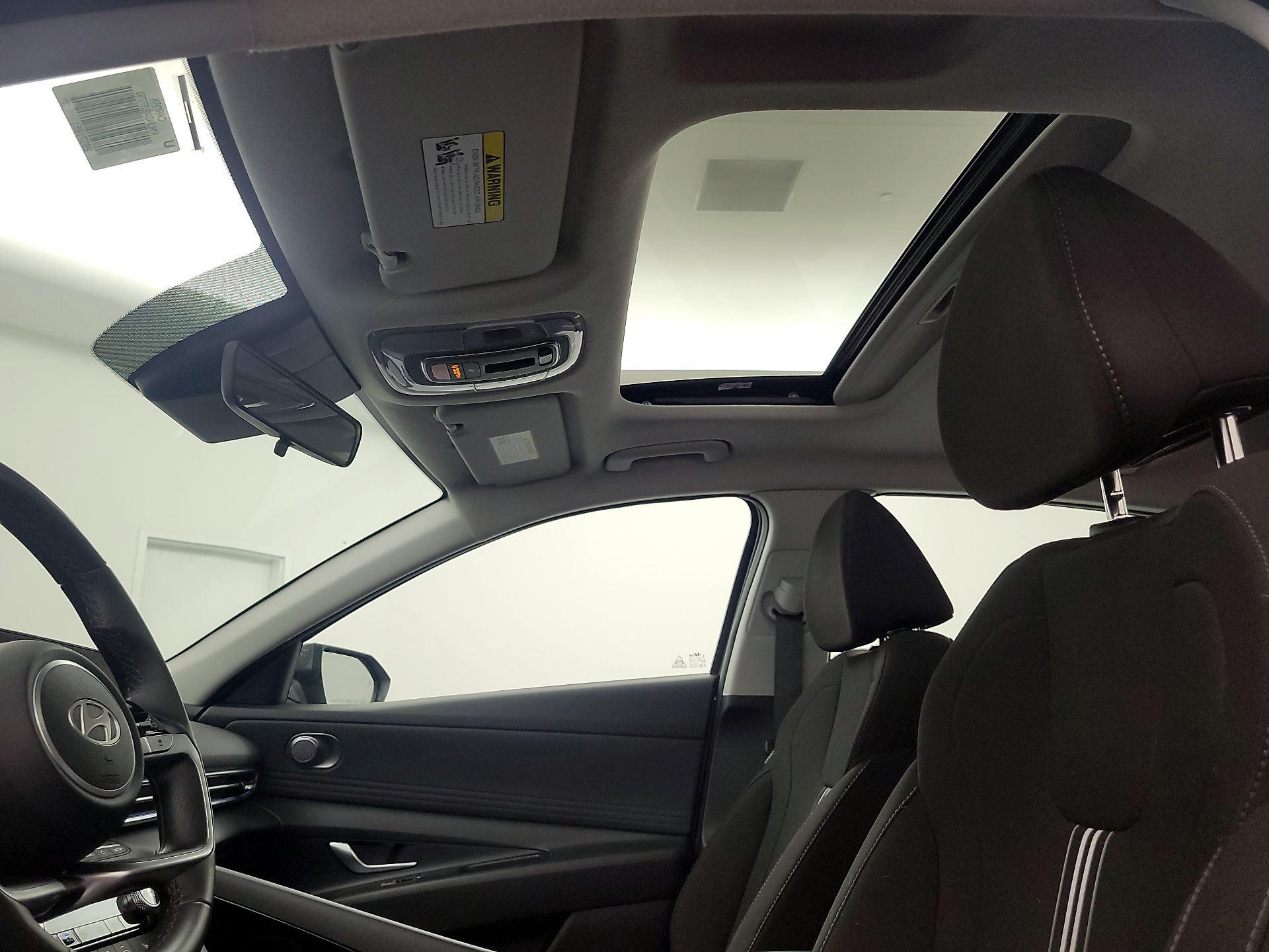 Thumbnail: 2025 Hyundai Elantra - 20