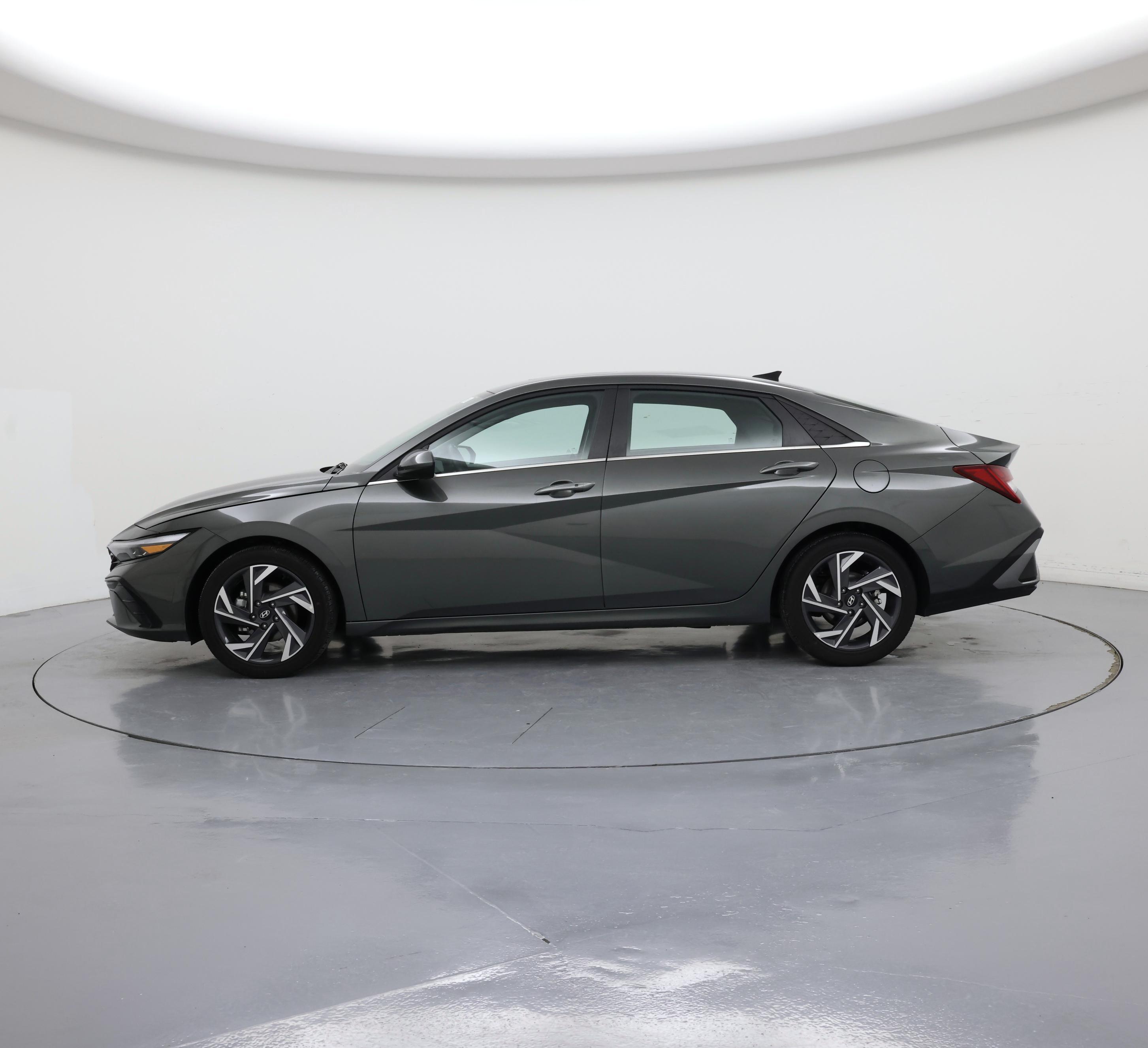 Thumbnail: 2025 Hyundai Elantra - 3