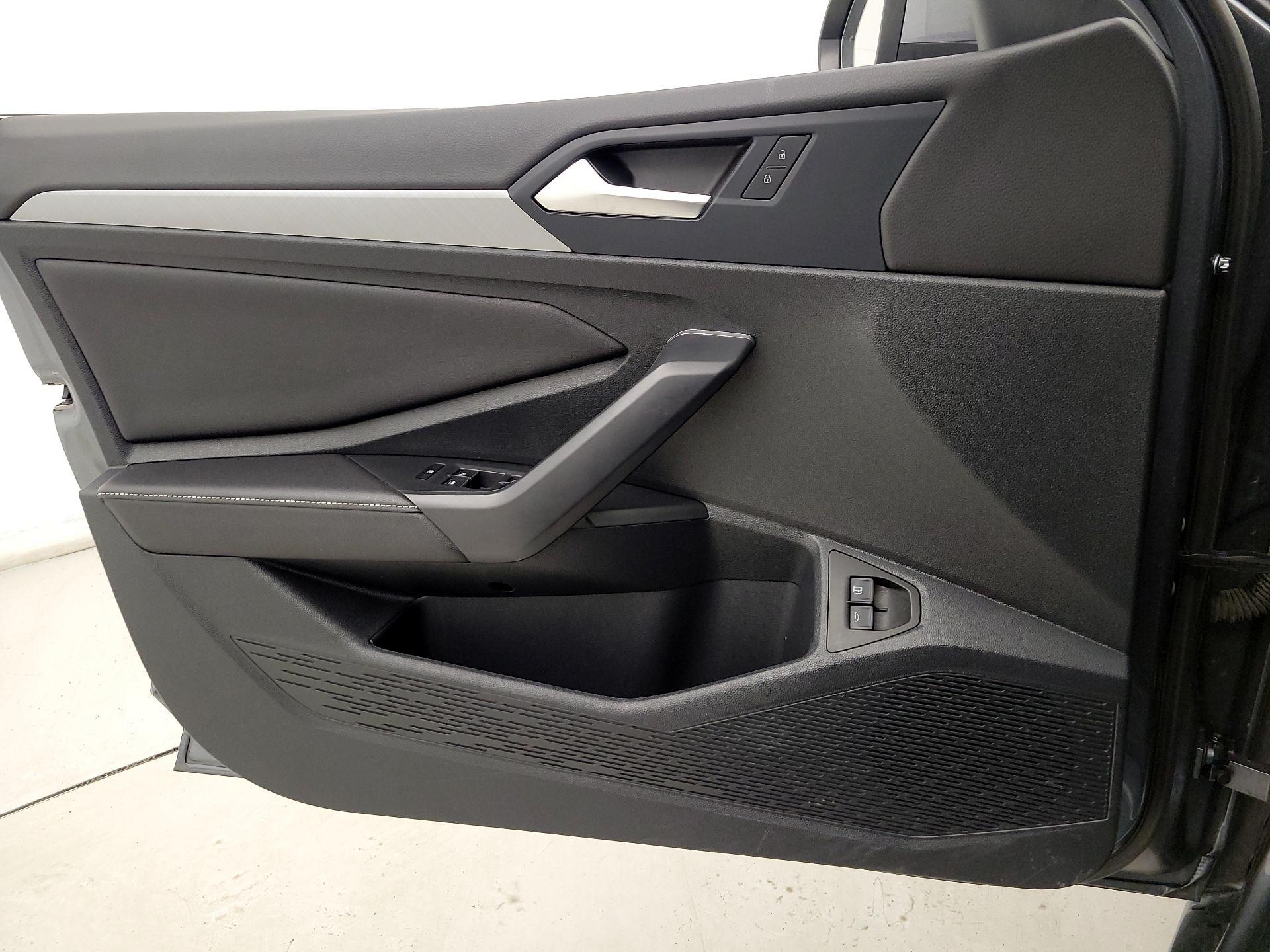 Thumbnail: 2024 Volkswagen Jetta - 12