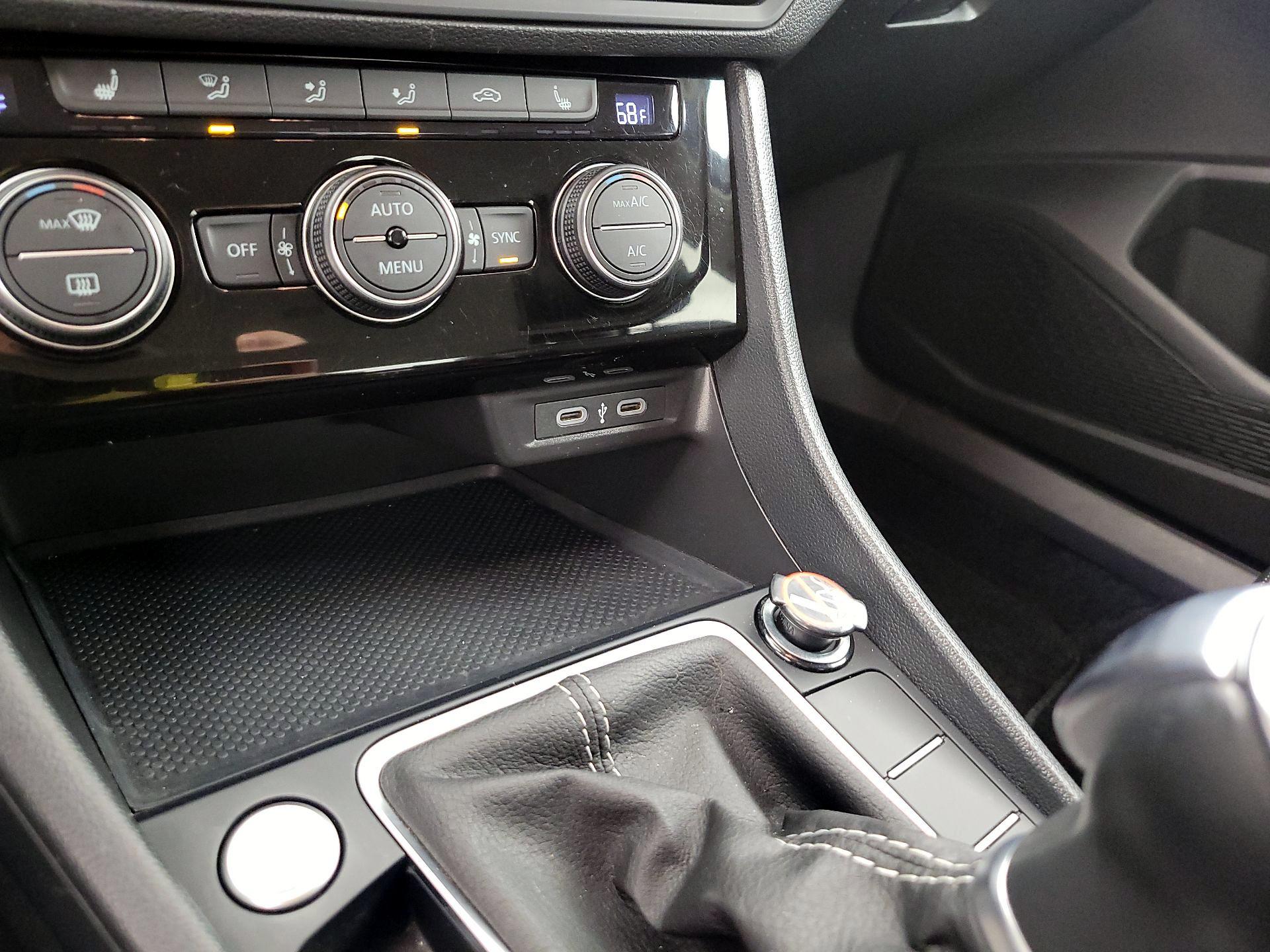 Thumbnail: 2024 Volkswagen Jetta - 18