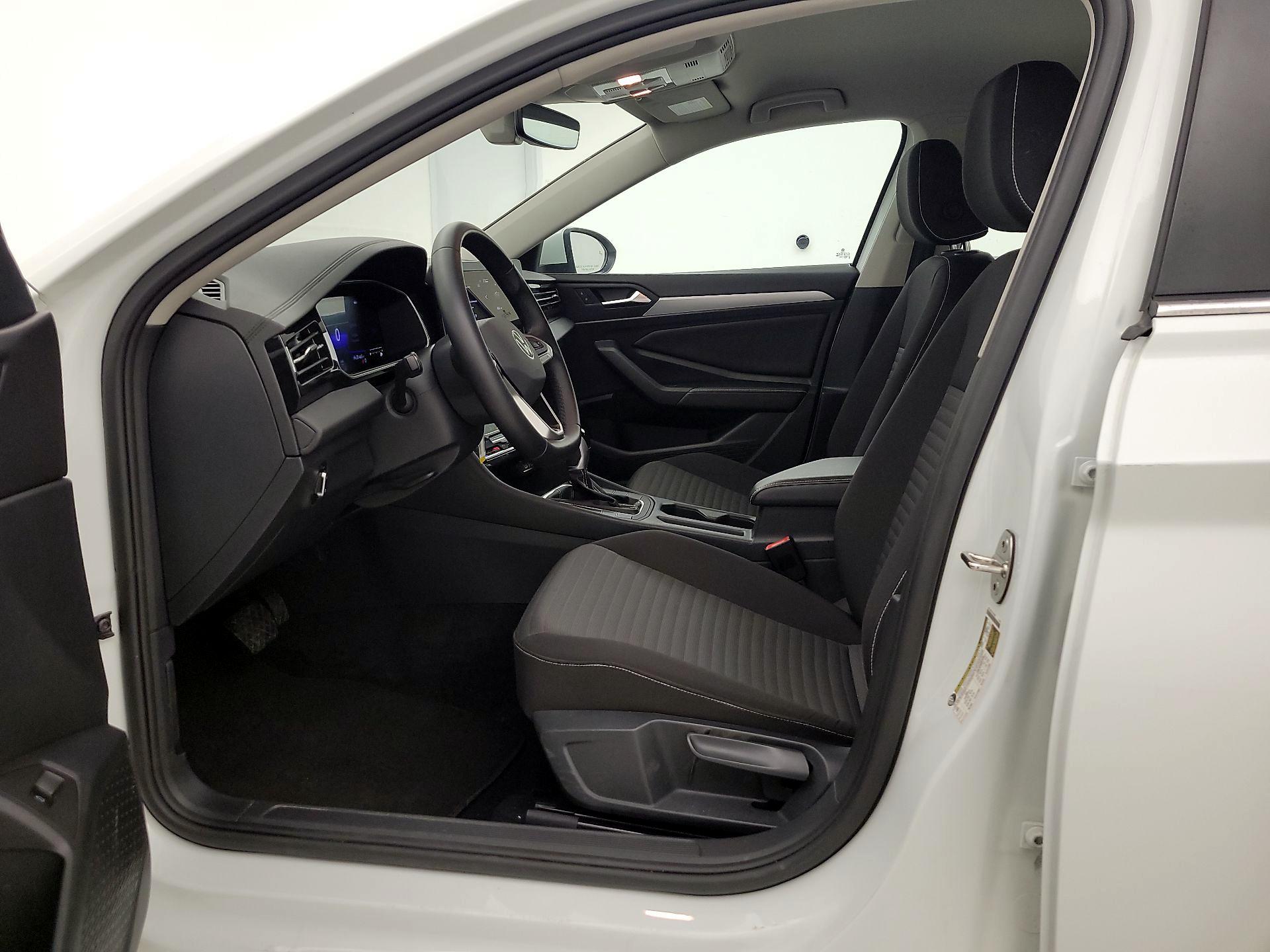 Thumbnail: 2025 Volkswagen Jetta - 11