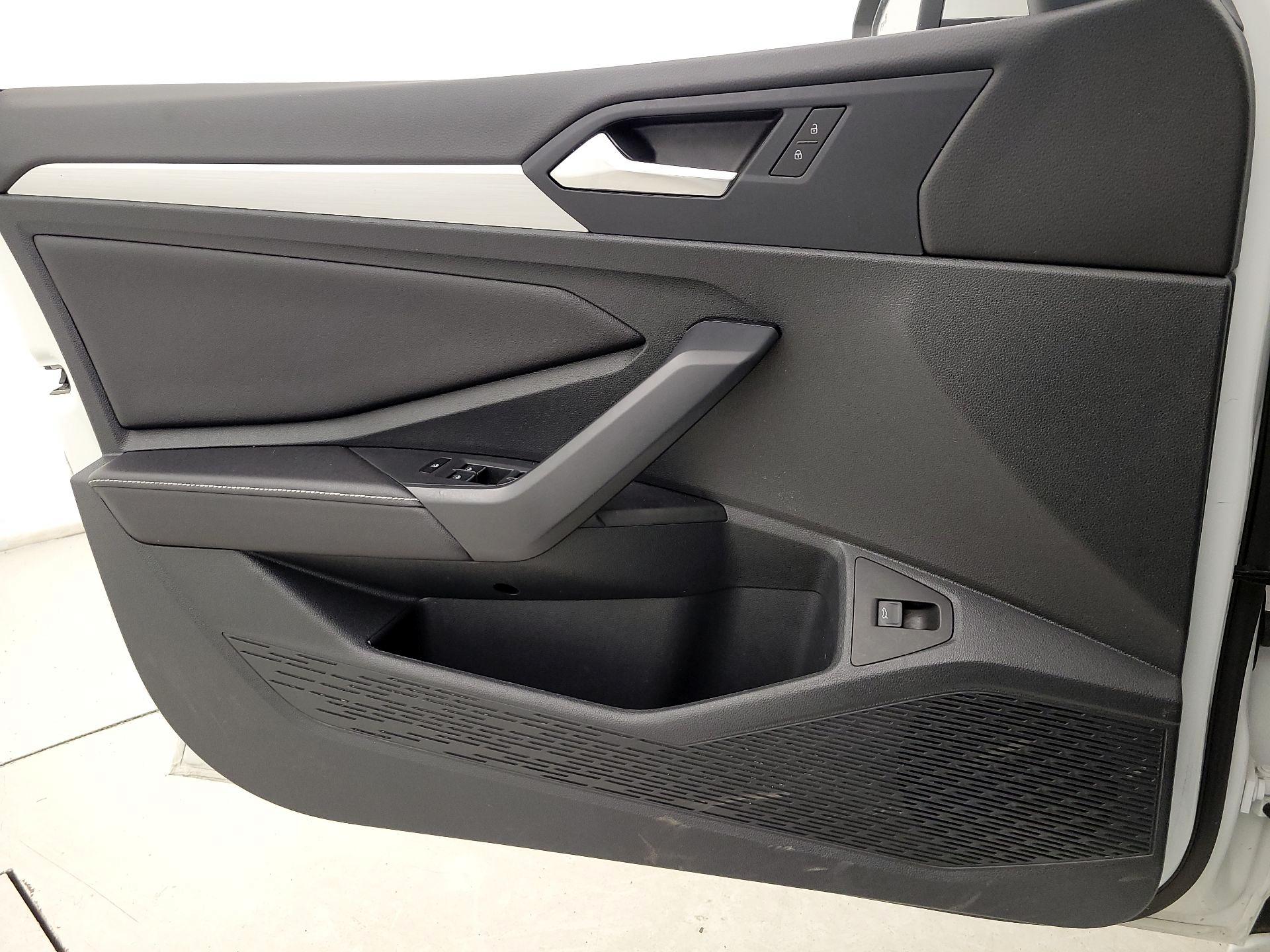 Thumbnail: 2025 Volkswagen Jetta - 12