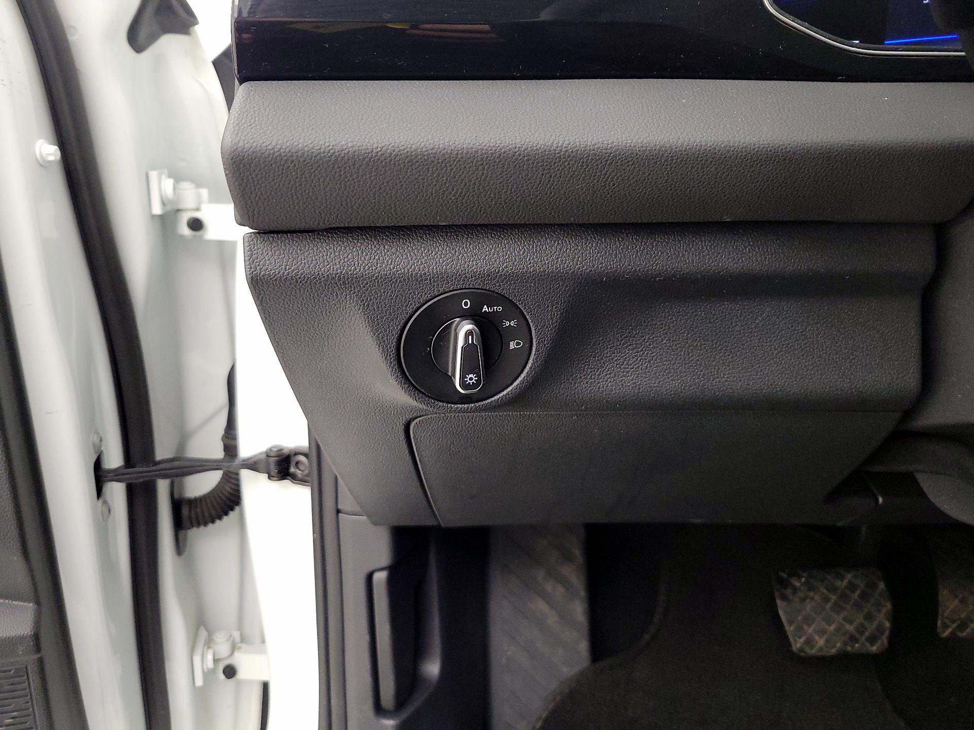 Thumbnail: 2025 Volkswagen Jetta - 13