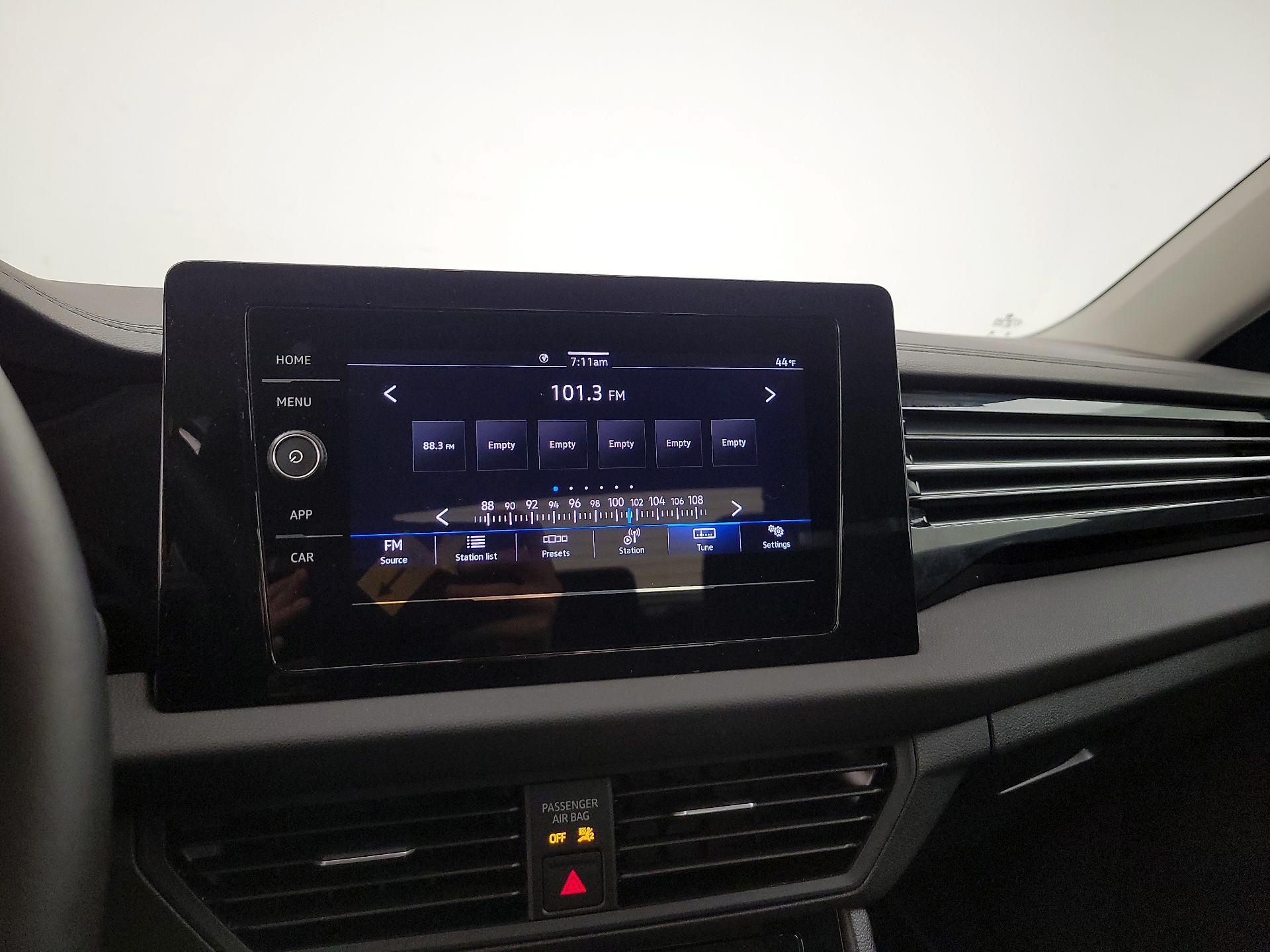 Thumbnail: 2025 Volkswagen Jetta - 15